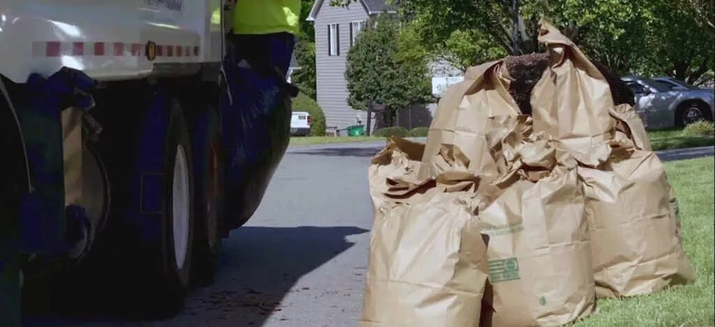 FREE Yard Waste Collection until December 4