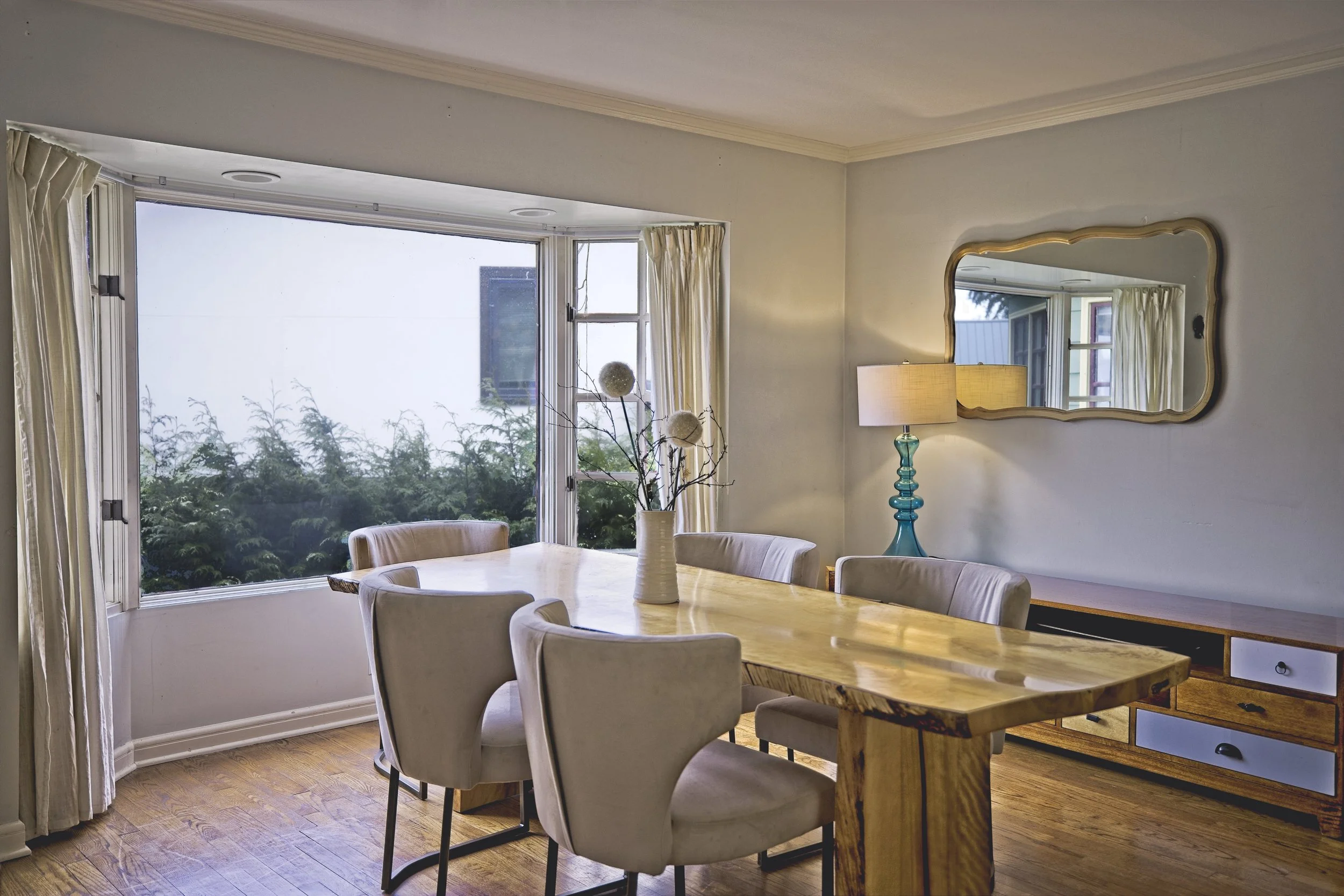 Dining table main.jpg