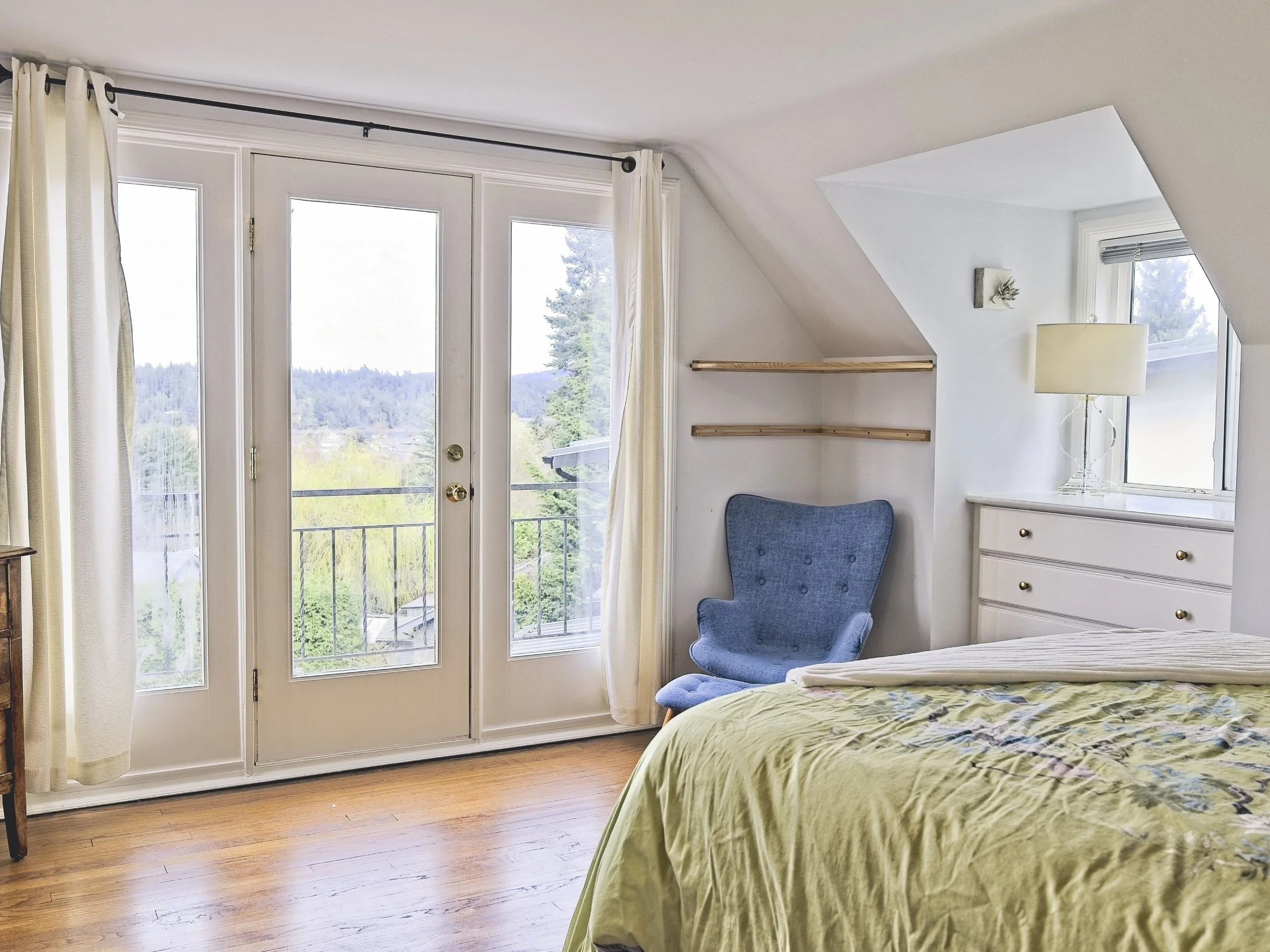 Guest room two main.jpg