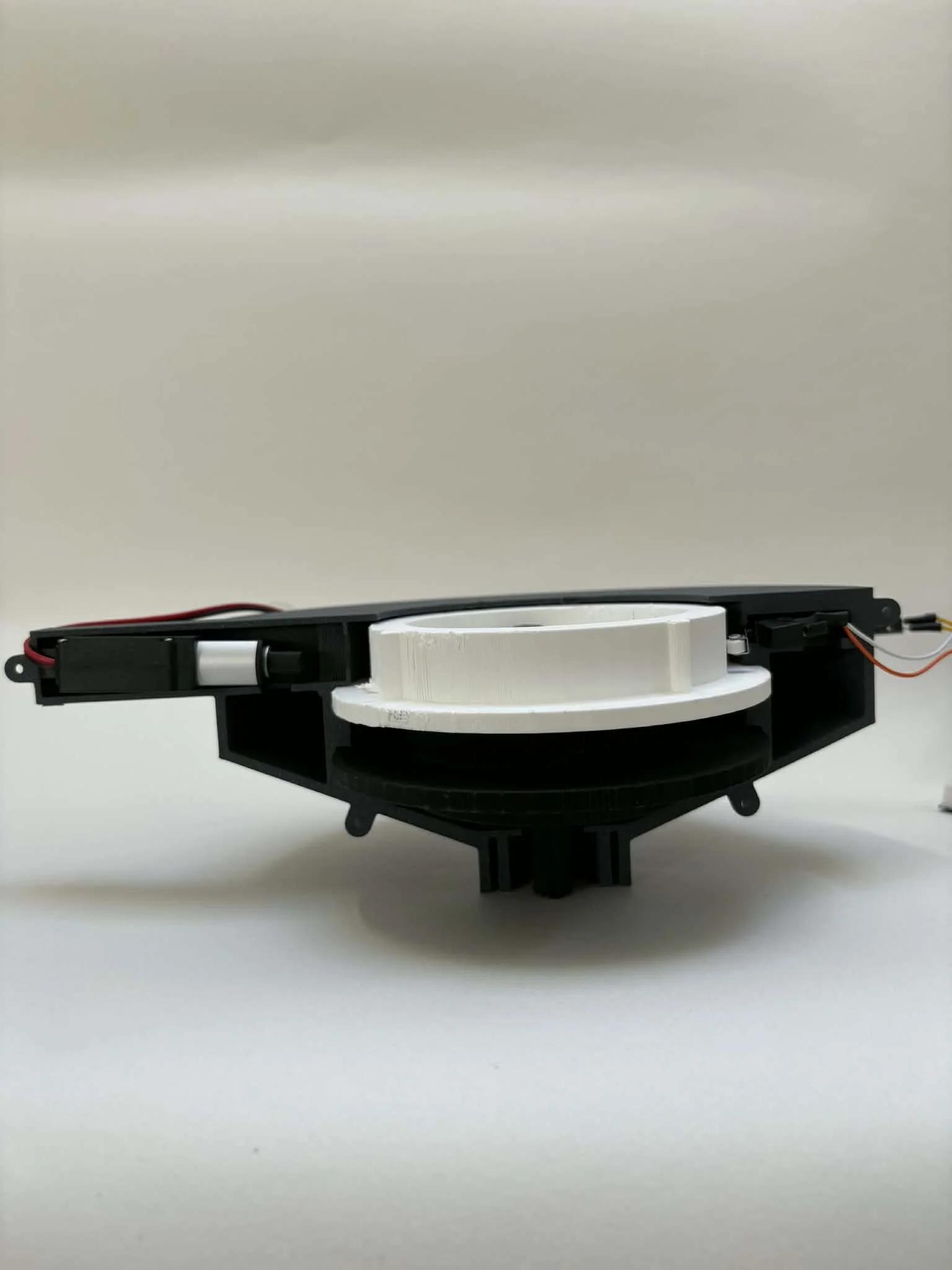 abadb7b1-976f-463a-90c6-49a1c82220ef.jpg