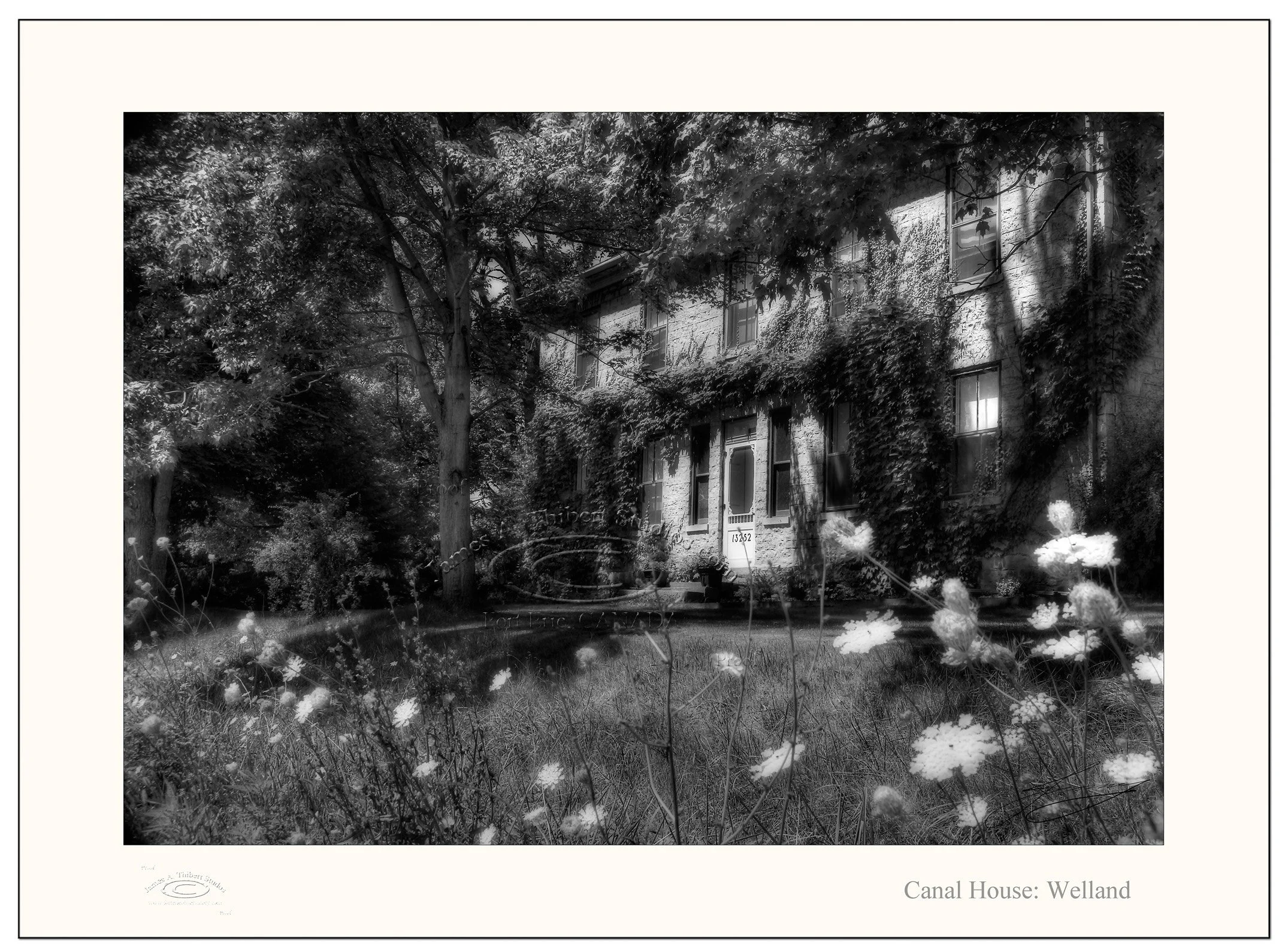 CanalHouse-B&W_MG_0135-061228 -FRAME-prepress-sm.jpg