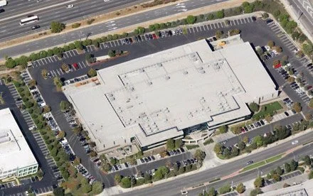 ALCATAL-LUCENT


Alcatal-Lucent is a global manufacturer of networking and telecommunications systems. Their facilities in Calabasas, CA retained Plump Engineering for the engineering design of a full service cafeteria, dining facility and gym.