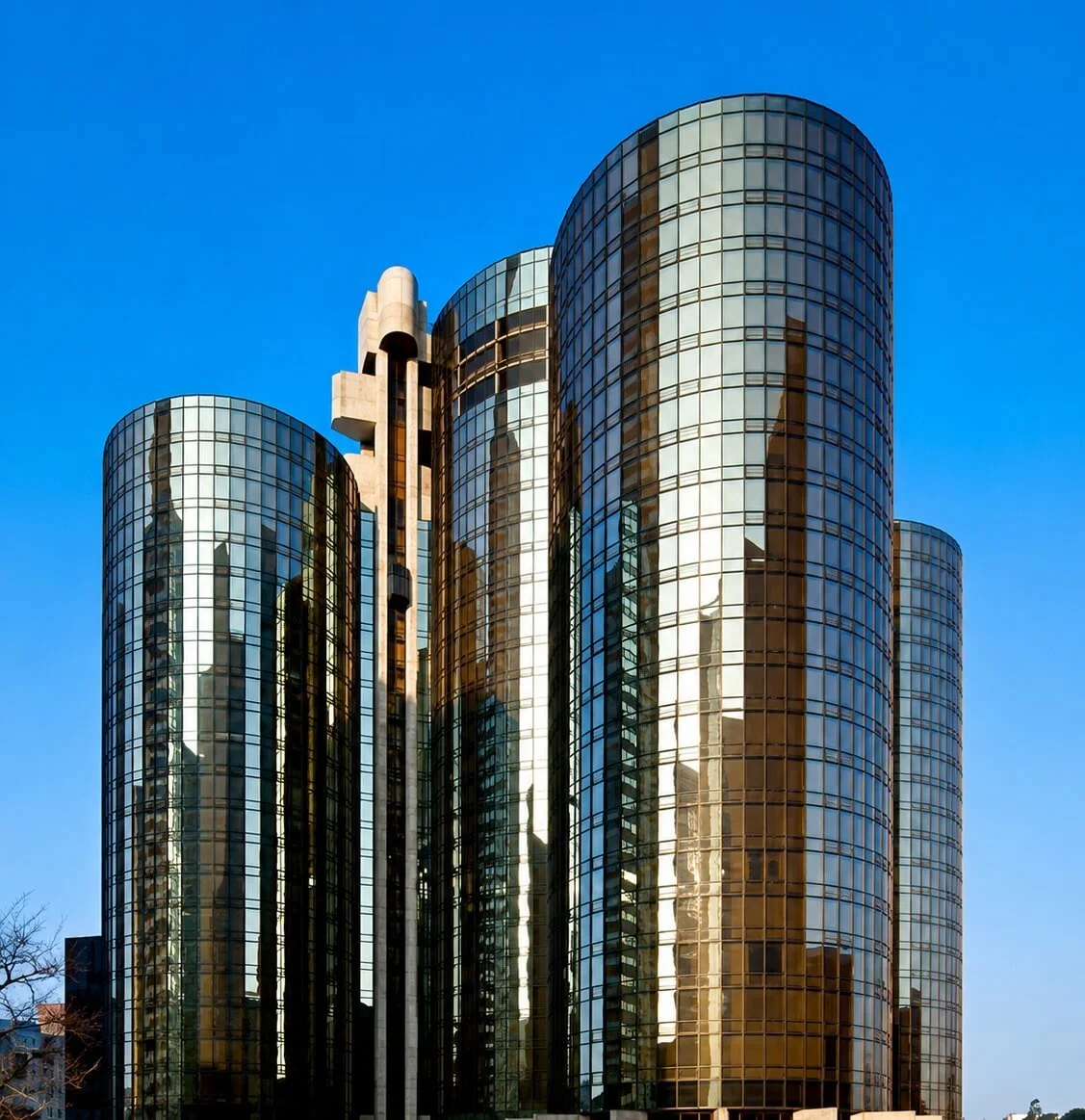 HOTEL & MULTIFAMILY