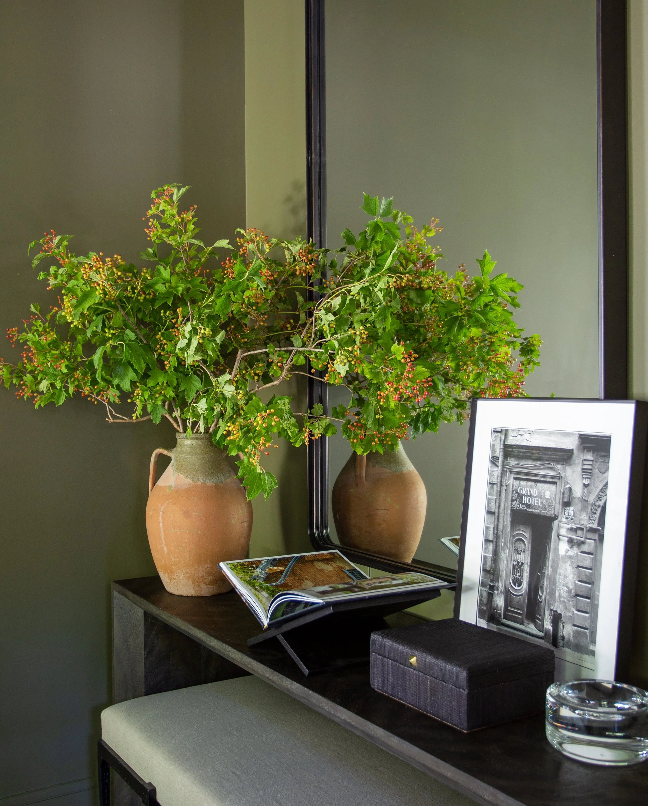 Great Room - Mirror.jpg