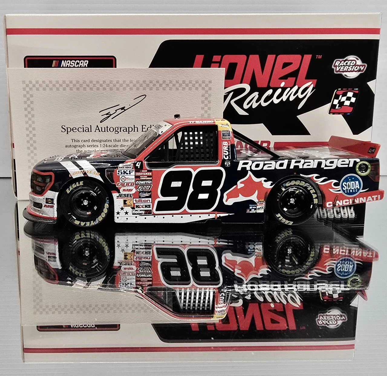 AUTOGRAPHED TY MAJESKI 2024 PHOENIX WIN RACED VERSION ROAD RANGER TRUCK 1/24 ARC DIECAST