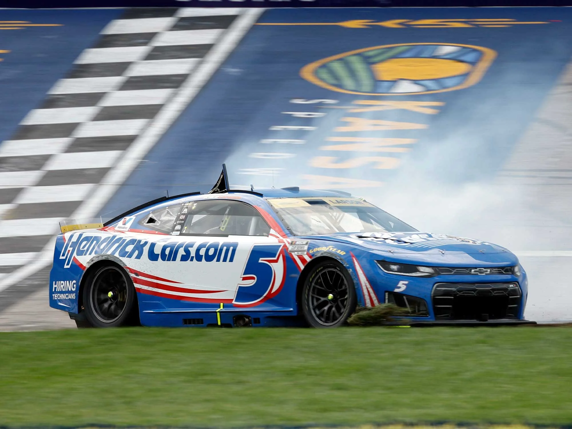 KYLE LARSON 2026 HENDRICKCARS.COM KANSAS RACED WIN 1:64 ARC DIECAST