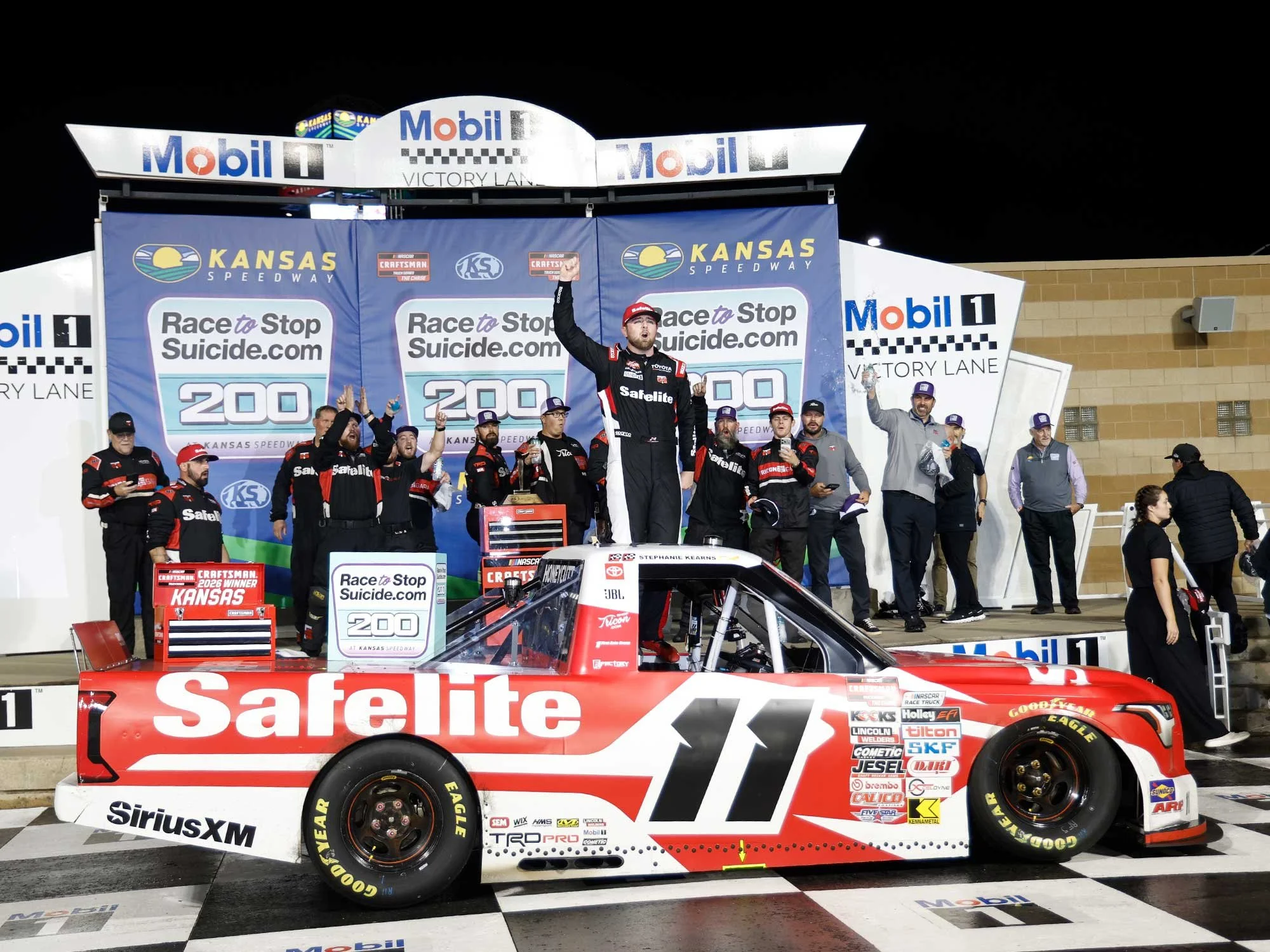KADEN HONEYCUTT 2026 SAFELITE KANSAS RACED WIN 1:64 ARC DIECAST