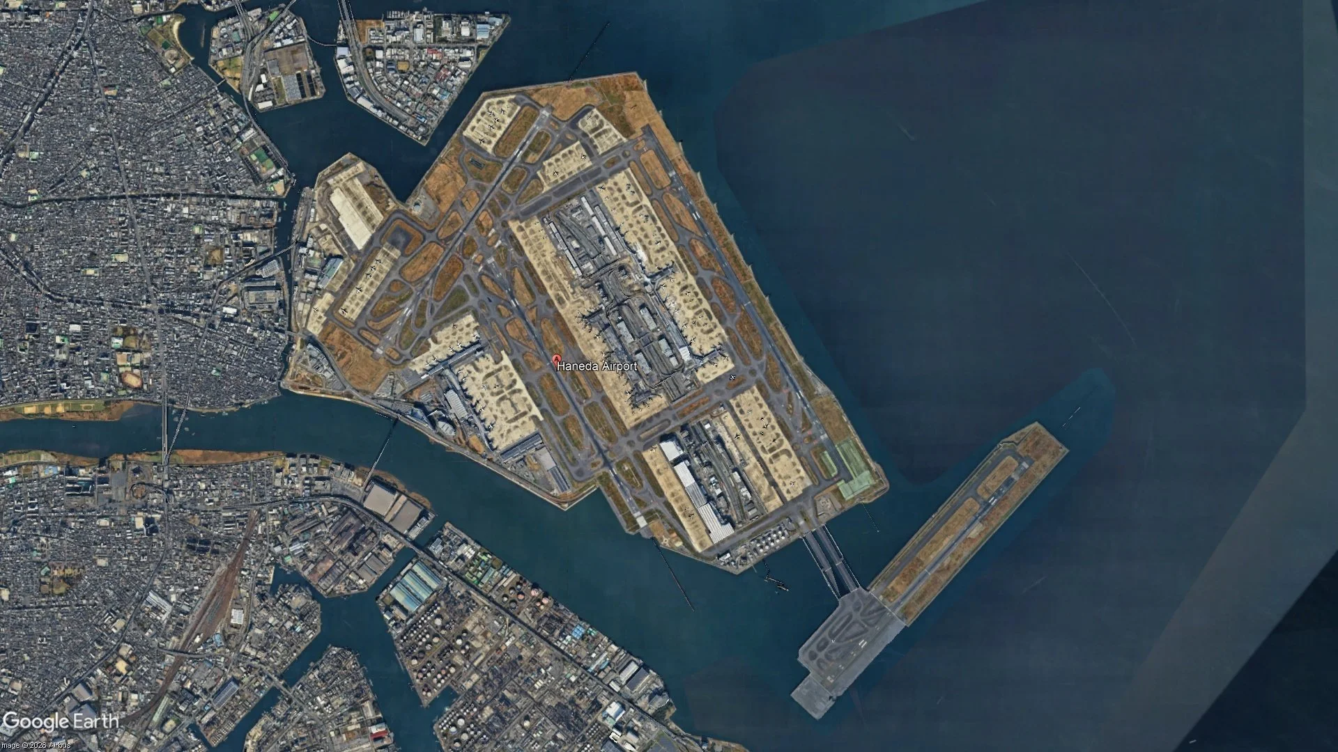 Satellite view of Tokyo Haneda International Airport (HND), Tokyo, Japan