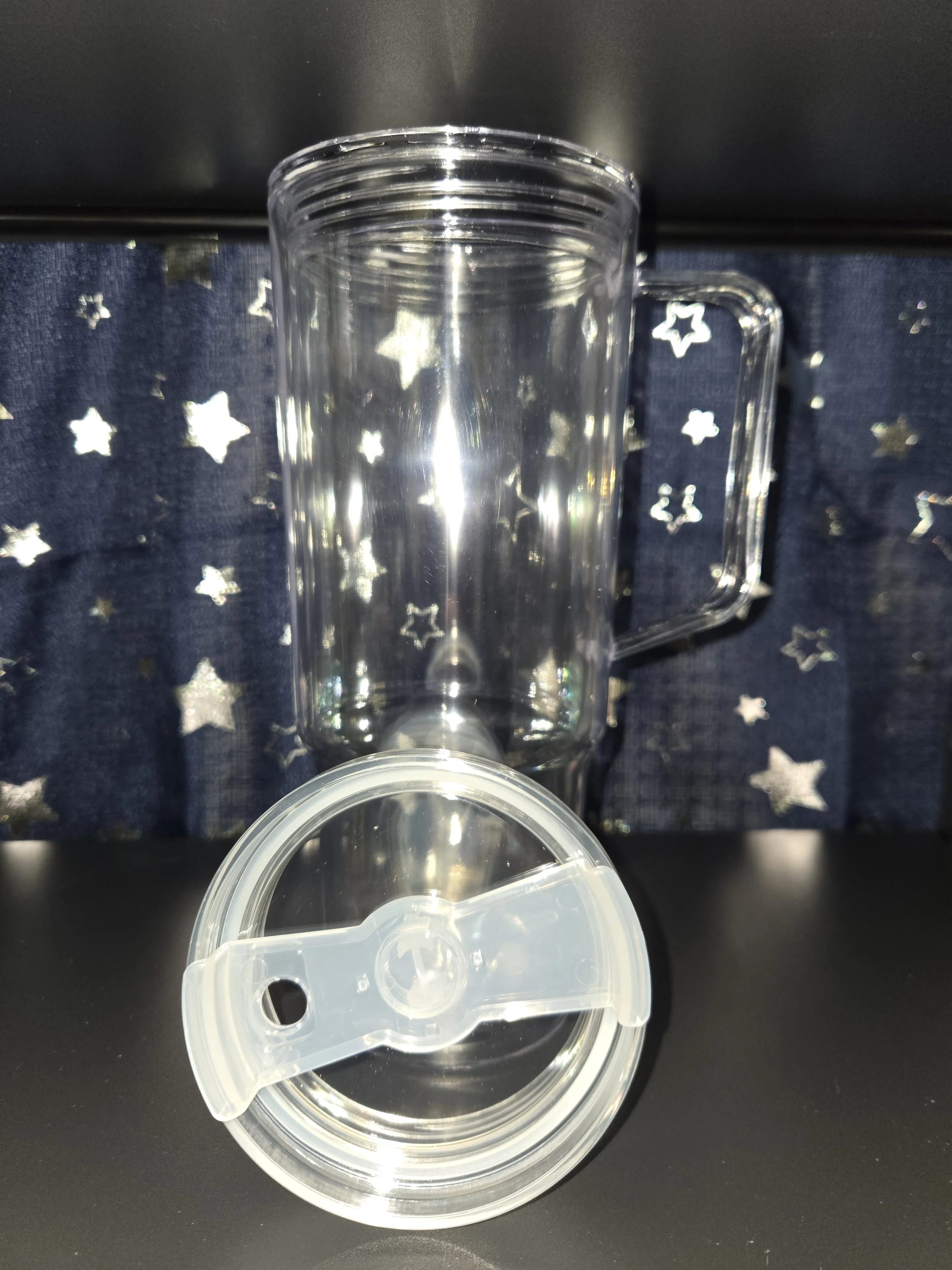 Customizable 40 oz Tumbler with Screw on lid and a handle