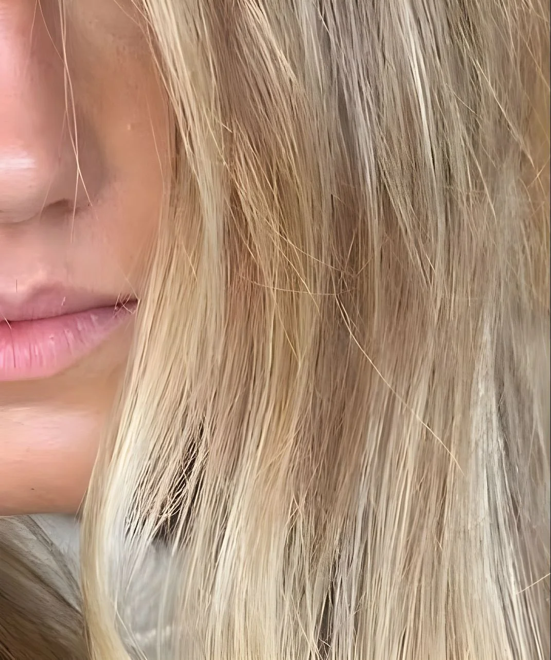 Blonde that grows with you ✨

This is what lived-in hair should look like. Soft dimensional tones that blend seamlessly from root to end. No harsh regrowth. No constant upkeep. Just natural, effortless blonde that evolves beautifully over time.

We c