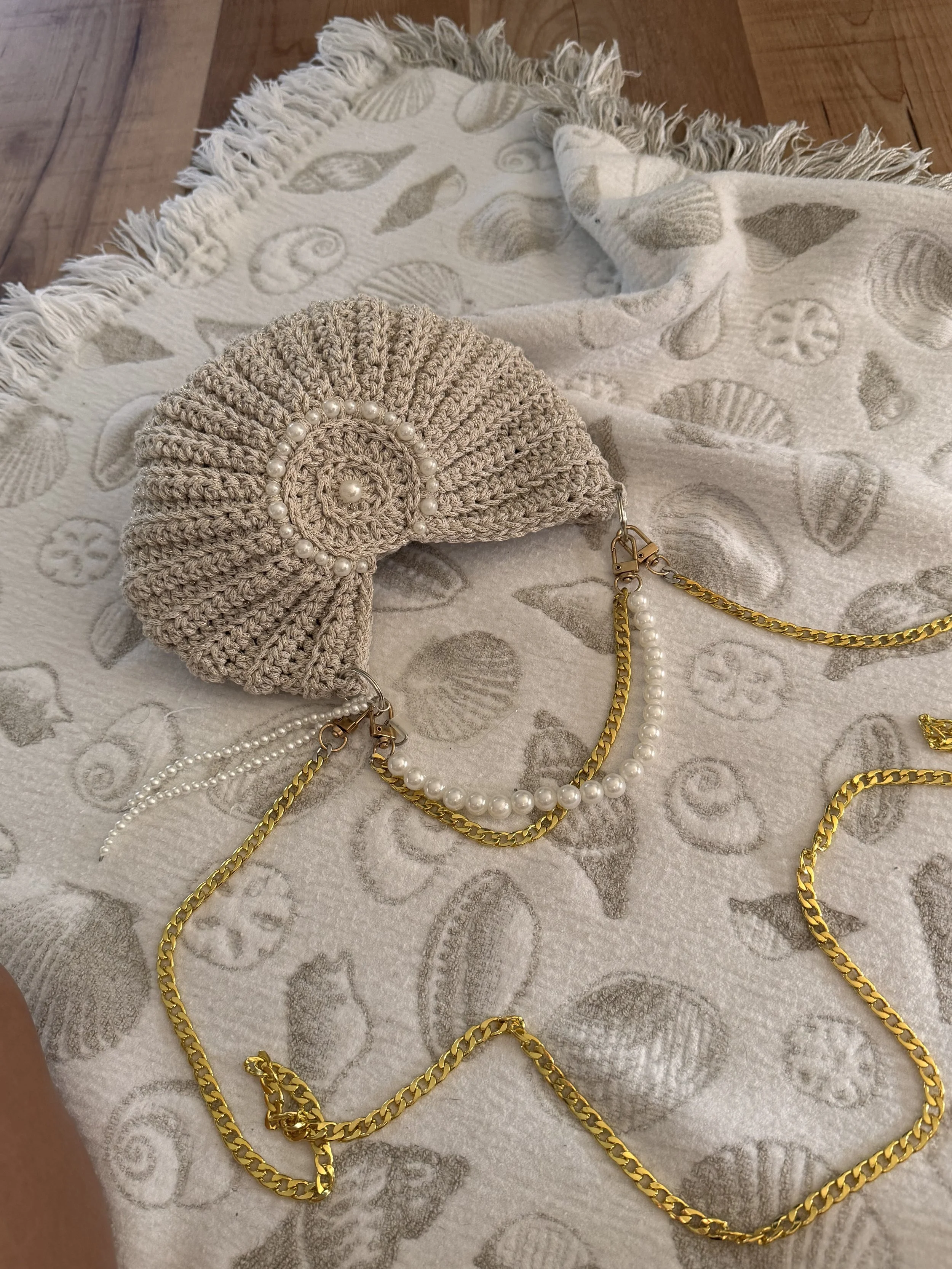 Glitter Shell Handbag
