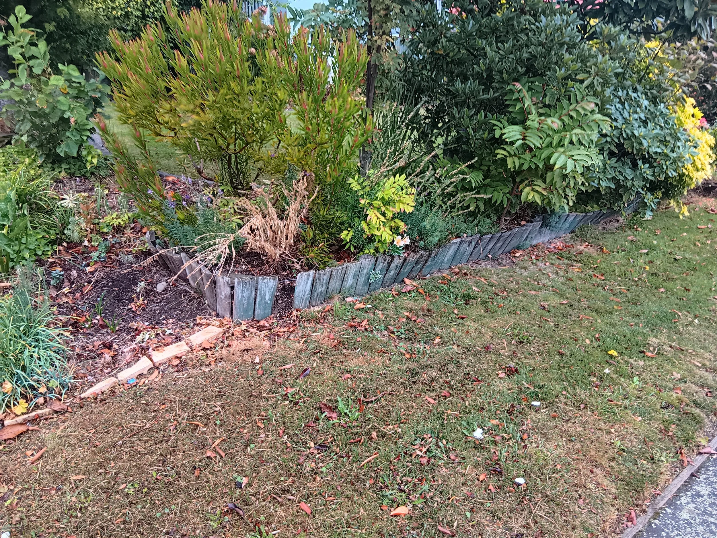 Retaining fence - Before