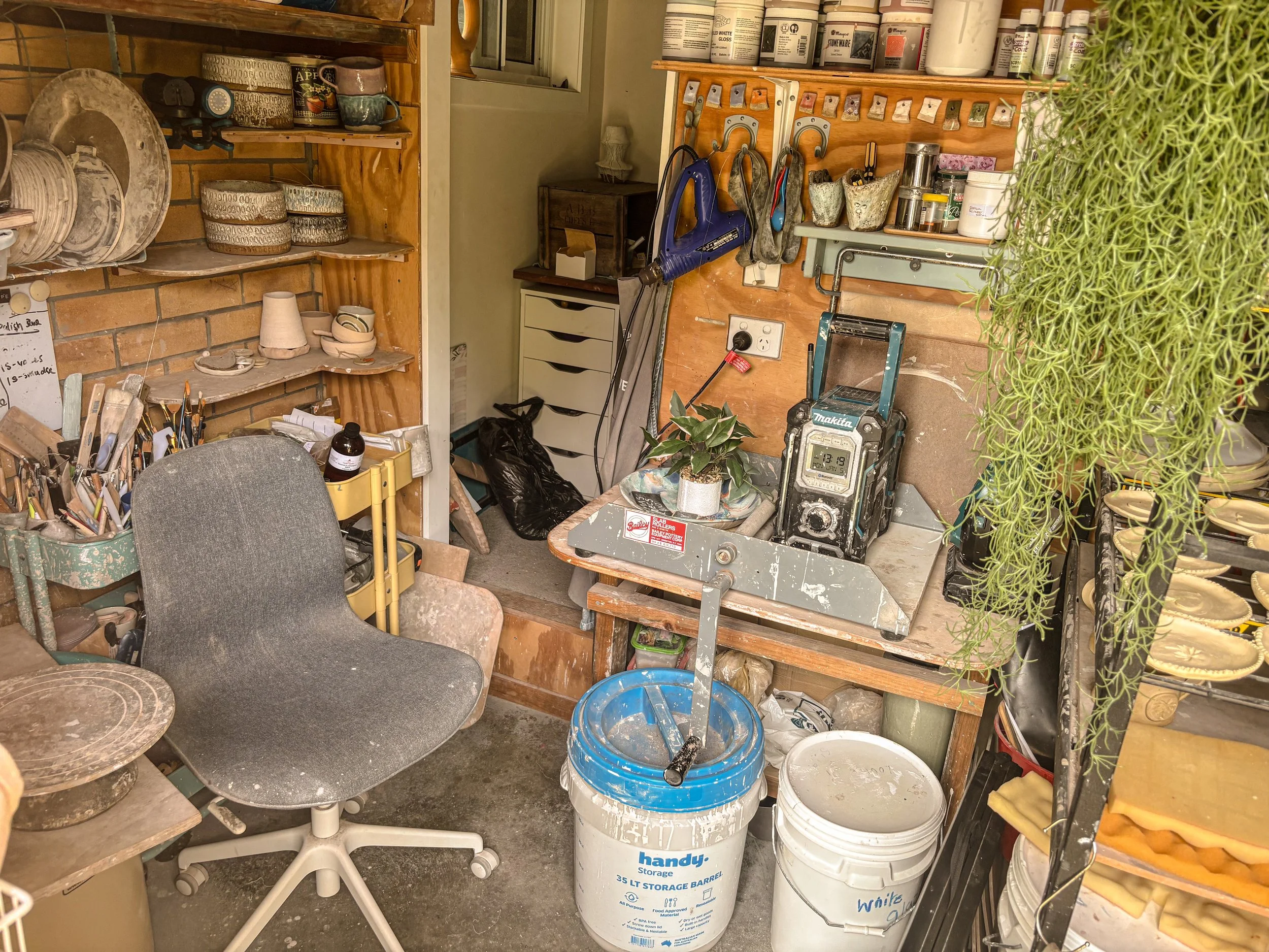 Ceramic workspace