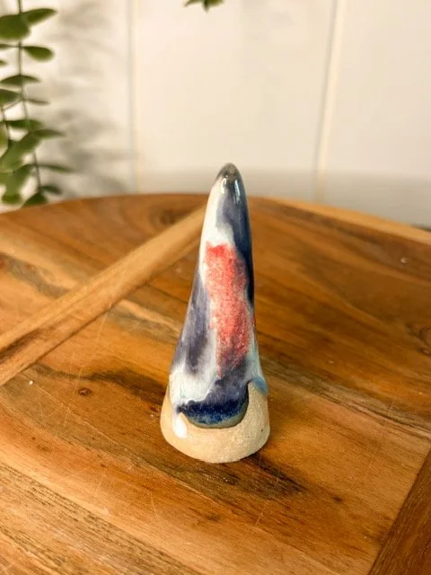 Berry Midnight Ceramic Ring Cone