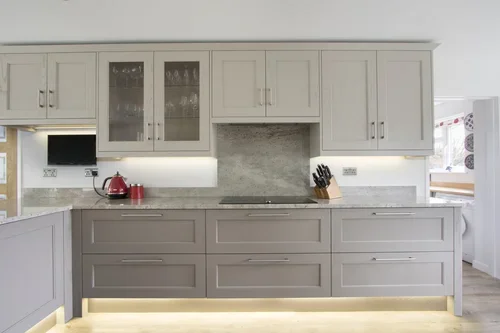 Windsor+Painted+Oak+-+Cotswold+Stone+-+Hob+Run.webp