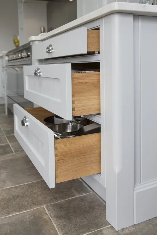 Saunton+Inframe+-+Beaded+Frame+-+Light+Grey+&+Slate+7.webp