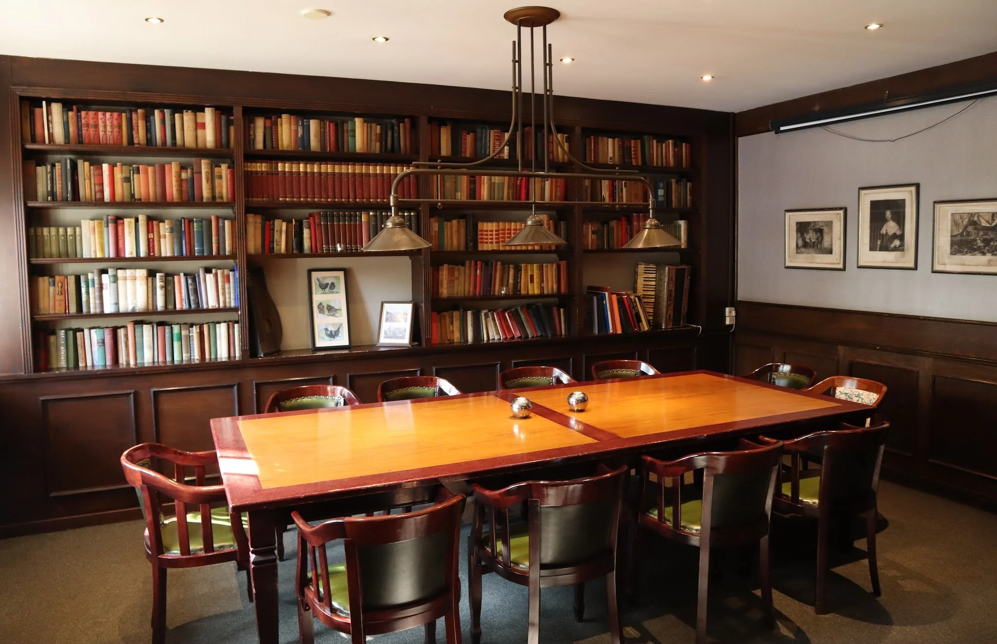 Hoog-Holten-3-bibliotheek.jpg