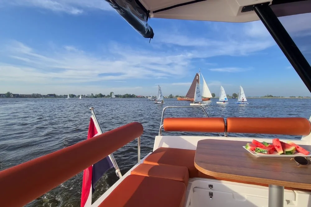 Natural Yachts 05.jpg