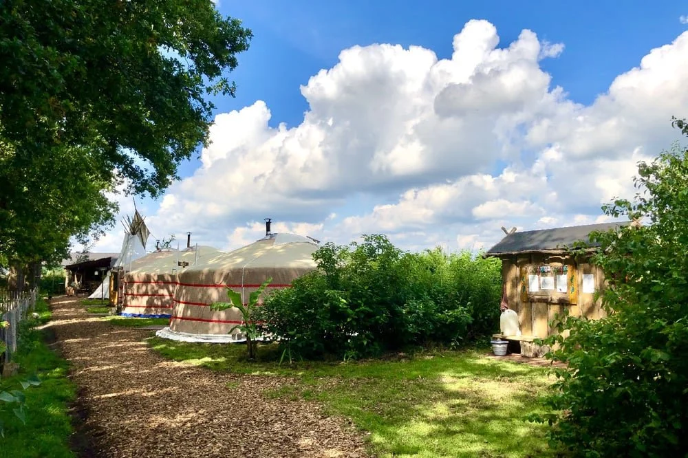 ’t Buitenland Yurts 03.jpg