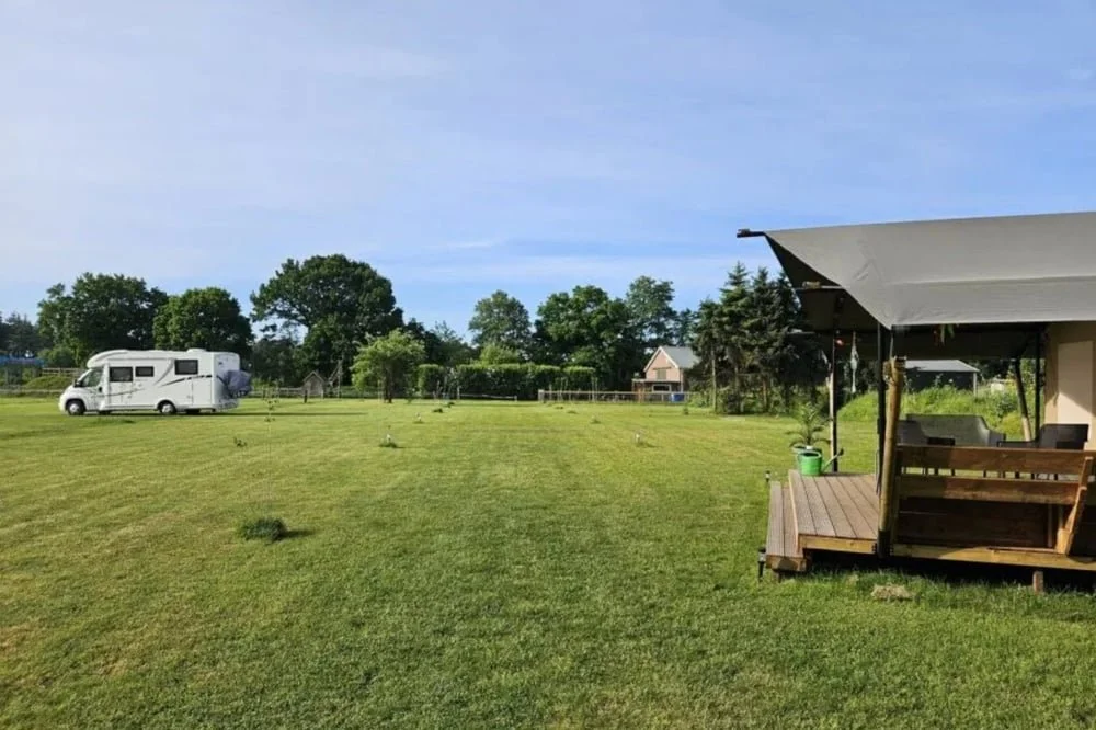 Camping Happy Farm 02.jpg