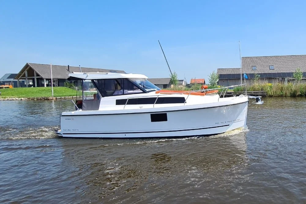 Natural Yachts 04.jpg