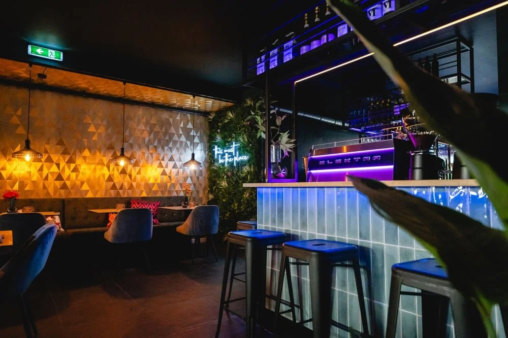 MELS Bar & Kitchen
