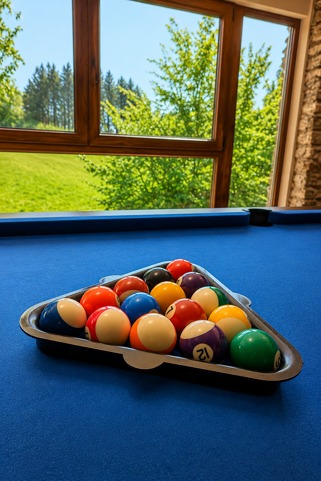 La Villa Hérisson est particulièrement adaptée aux familles grâce à sa piscine intérieure, sa salle de jeux, ses nombreux jeux de société