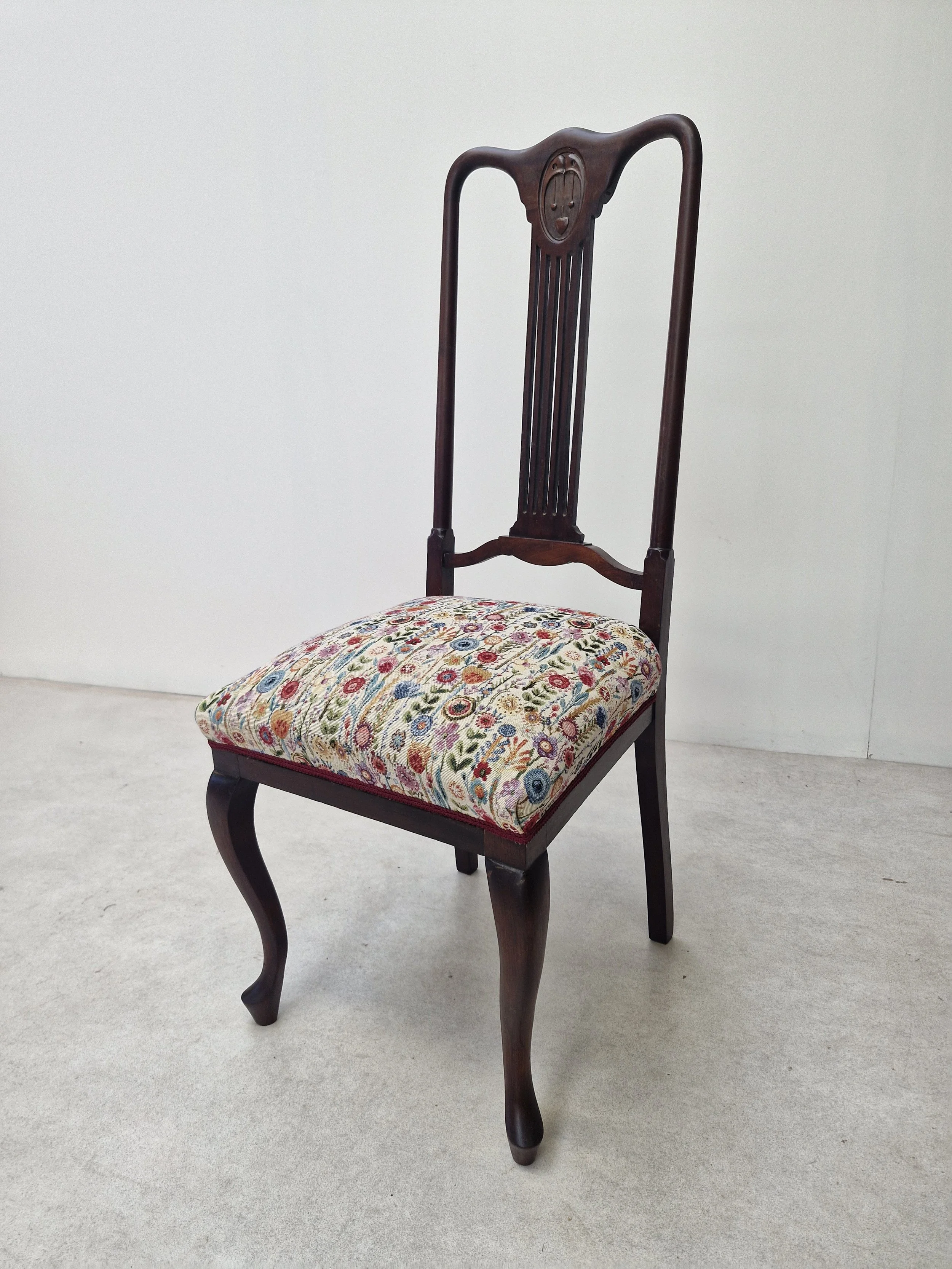 Queen Anne Chair 3