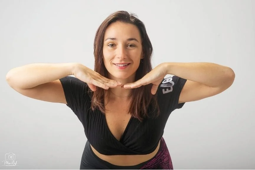 Professeure de Elgo Heels, Bachata Moderne, Renforcement Musculaire onéa