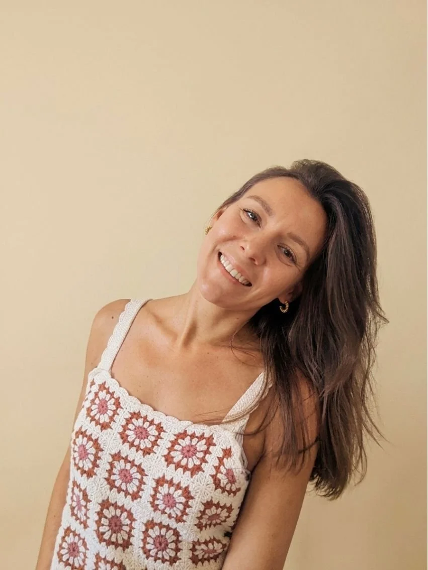 Océane professeure de West Coast Swing, Lady Flow, Mobilité & Stretching, Gym Douce, Cardio & Renfo et CAF onéa