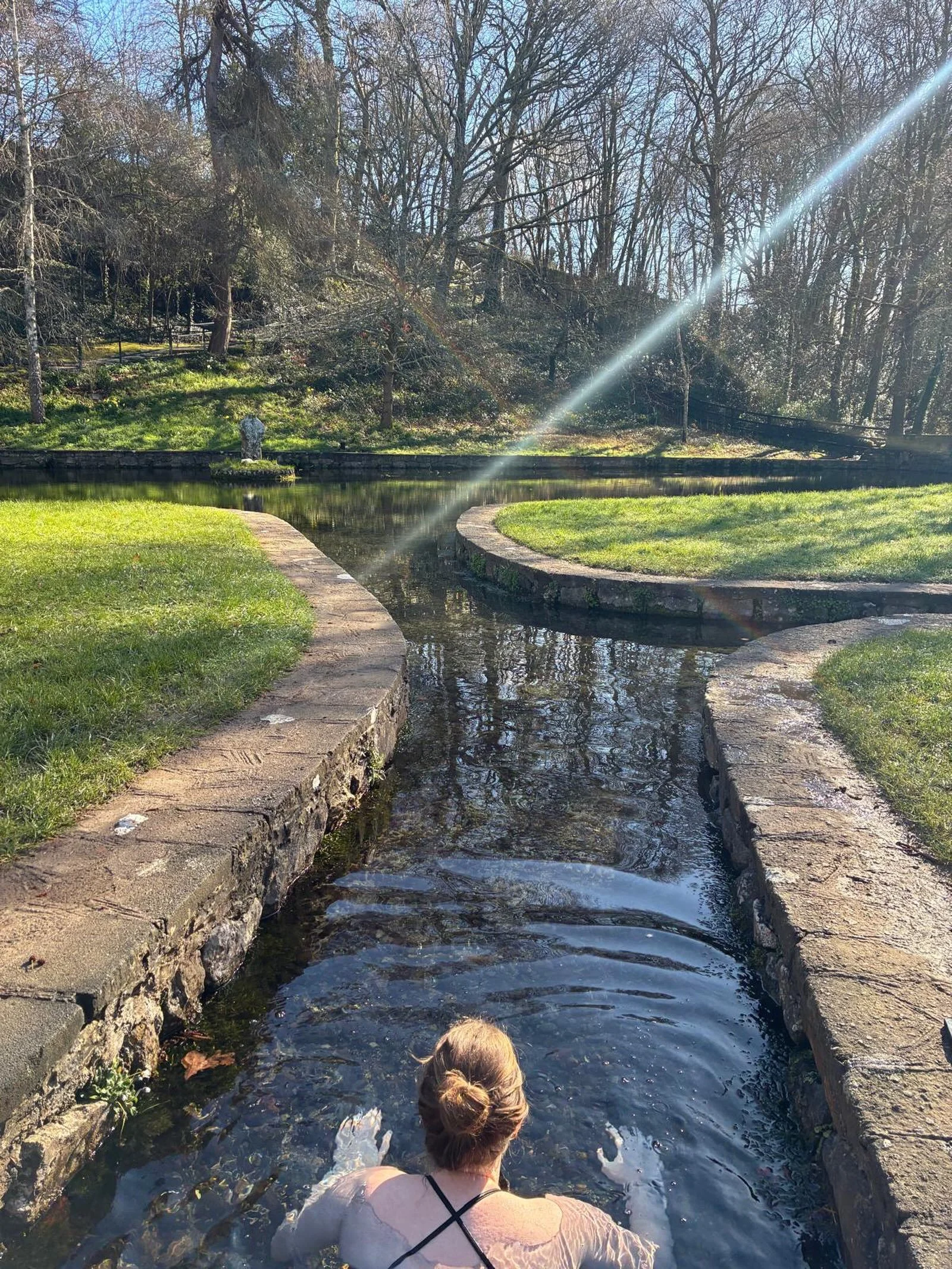 Magical spot for cold dipping! 🦋🥶

It&rsquo;s one of my favourite nervous system tools because it asks me to stay, even when it feels hard. 

It asks me to trust my body and my breath - that I can handle it 🧘&zwj;♀️

Three rounds of breathwork. 
T