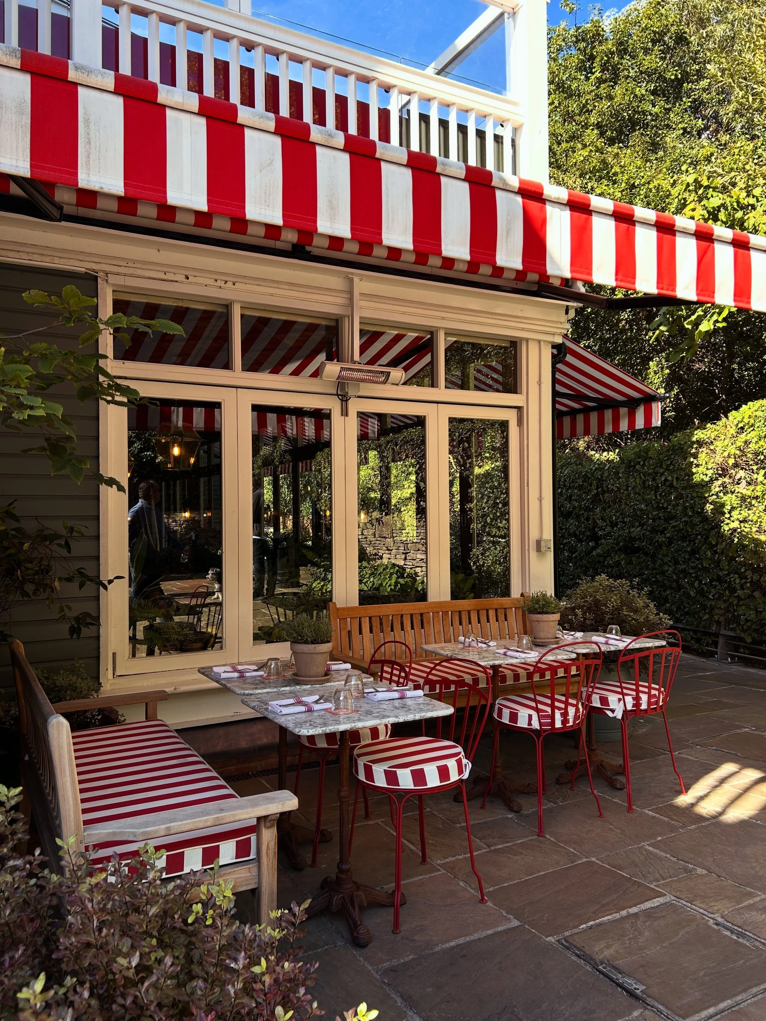 Double Red Duke is always a good idea 🥂

📍Bicester Village, Oxford
@doublereddukebv @bicestervillage 

#oxford #bicester #bicestervillage #oxfordshire #oxfordeats