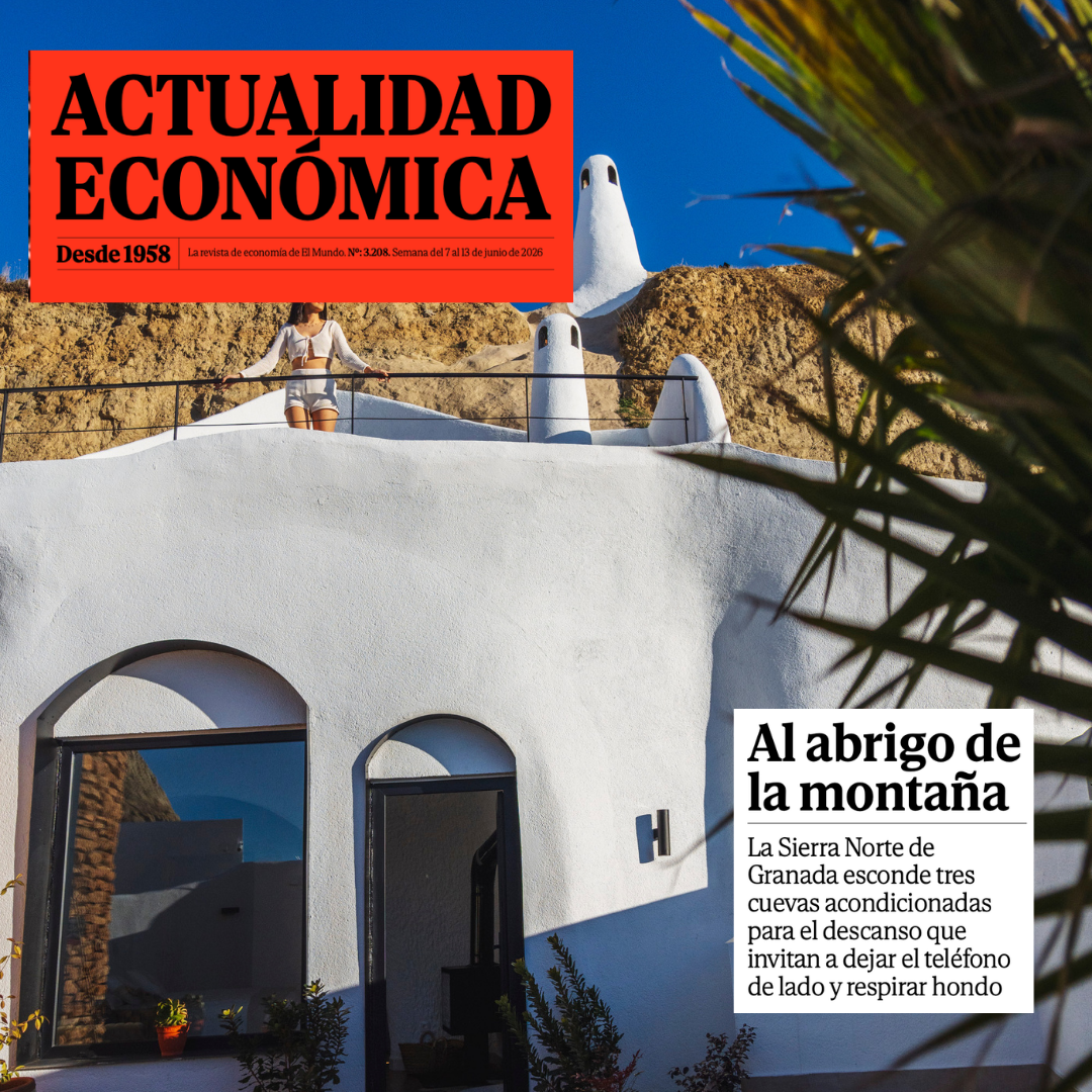 Cuevas de Kabila en medios de comunicación, alojamiento cueva excavado en la montaña con piscina y vistas al paisaje.
