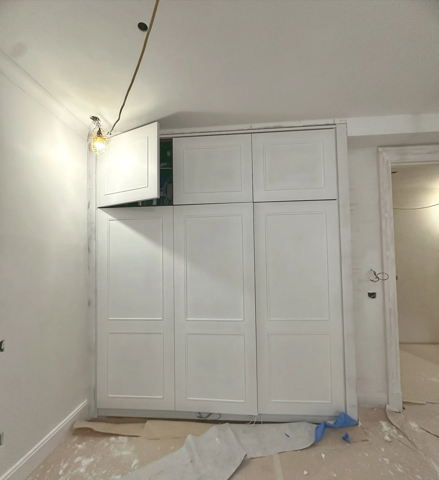 Primed and Ready! Custom Closet made with precision 🔍🧐 #MGFurnitureDesigns #Millwork #custommade #nyc #customfurniture #woodwork #details #carpentry