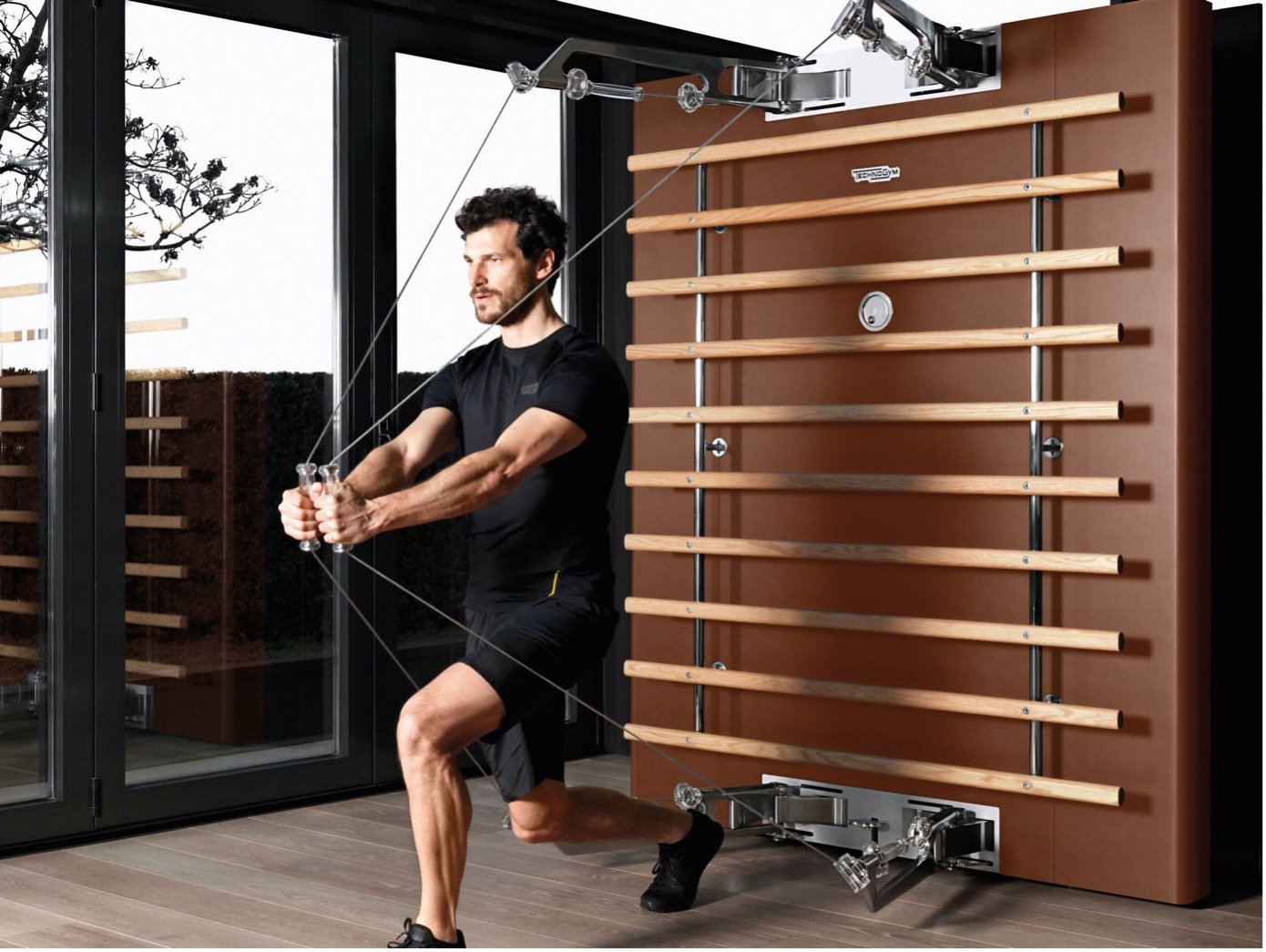 TECHNOGYM Kinesis & Freihantelbereich