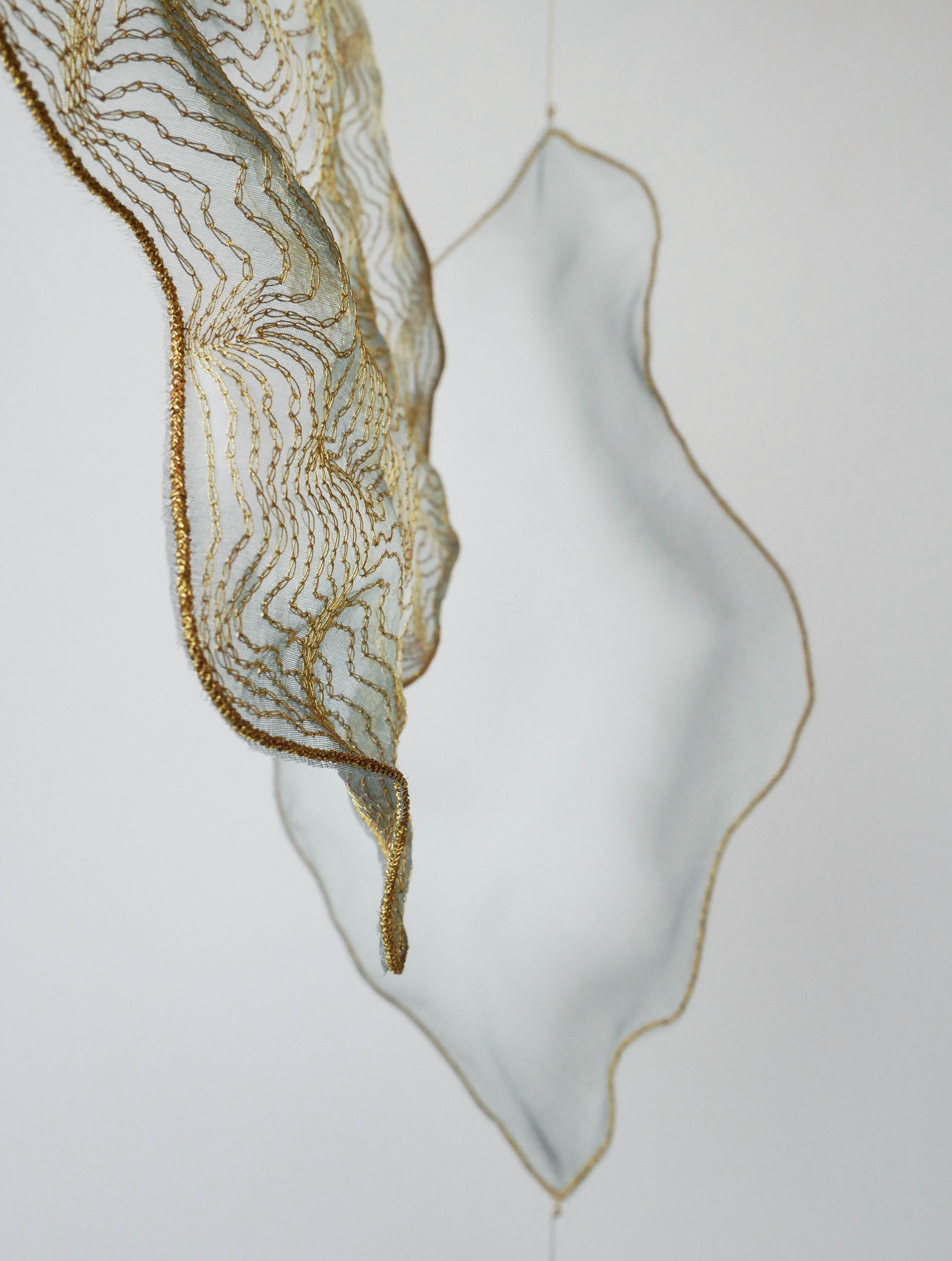 MOBILE STRATES VERTS (c)belindapollard @adagp 1.jpg
