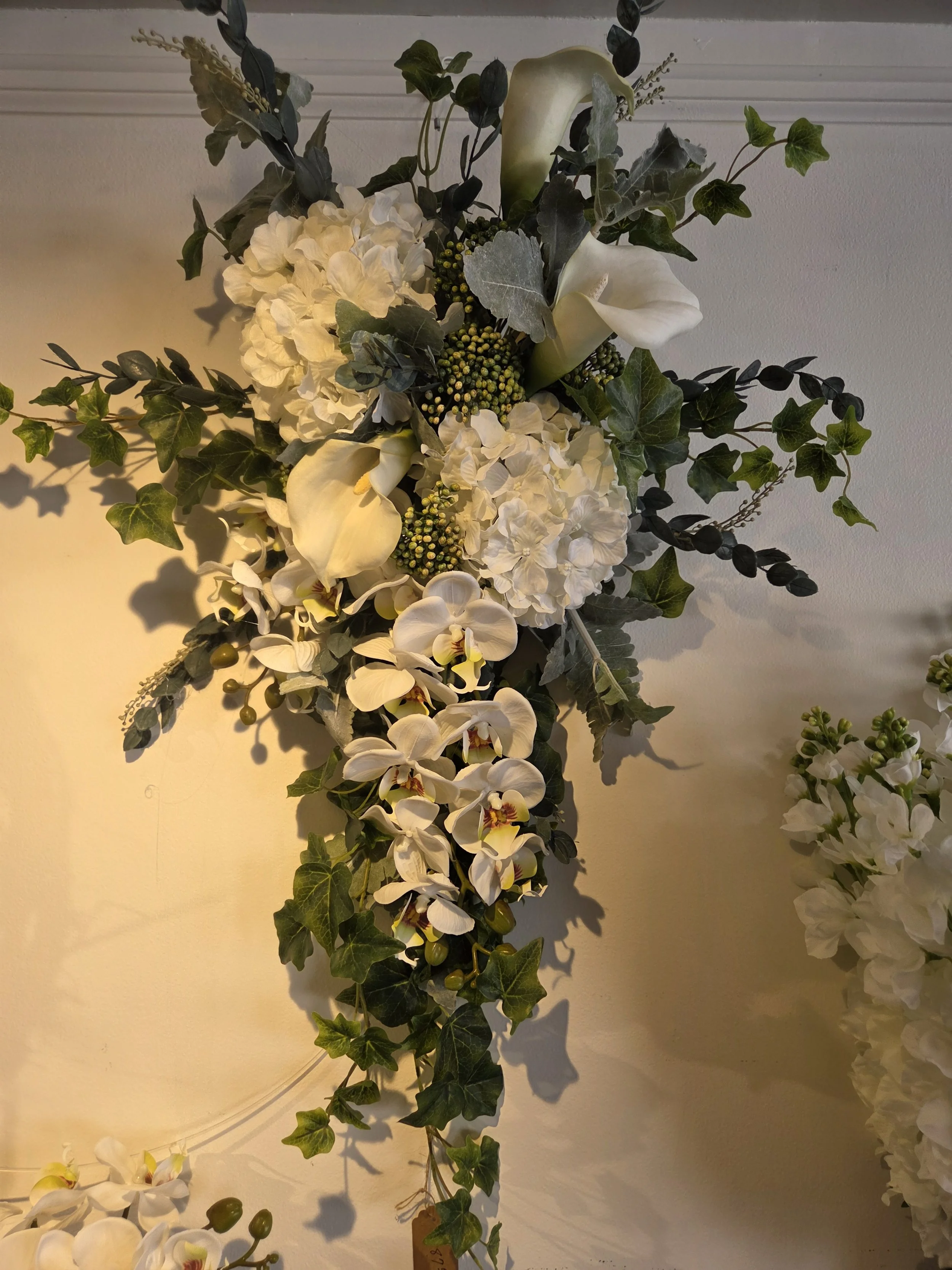 Elegant white swag