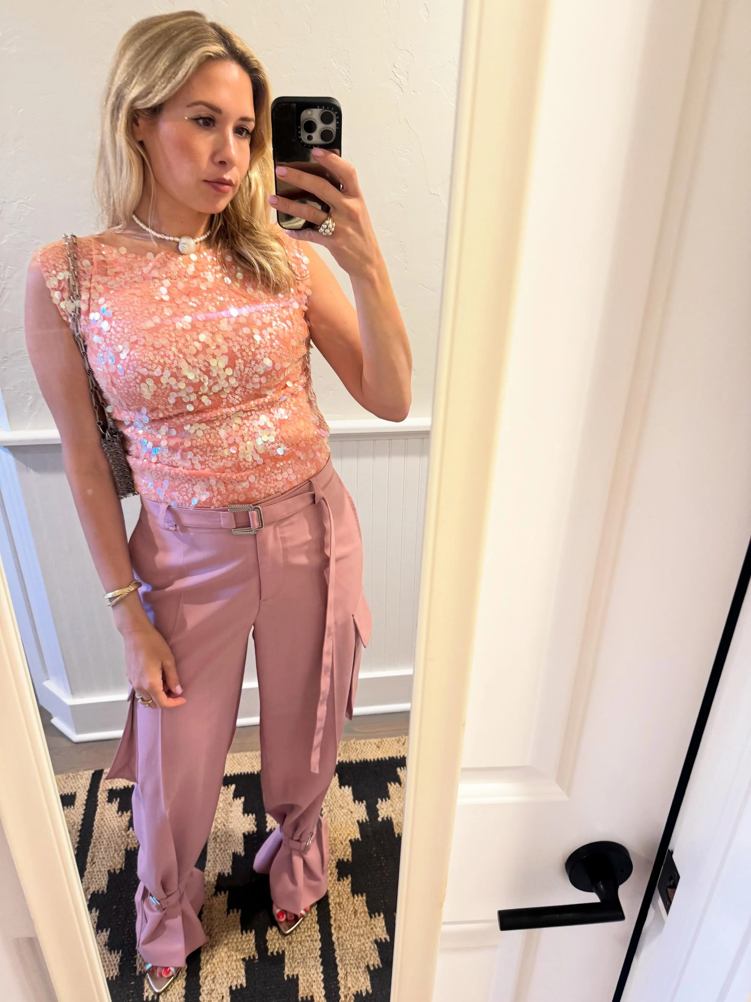 Summer nights 🌻

The Attico, Outfits, Vintage, Thrifted, Halter Dress, Long Skirt, Balloon Pants, Style

#personalstylist #wardrobestylist #outfits