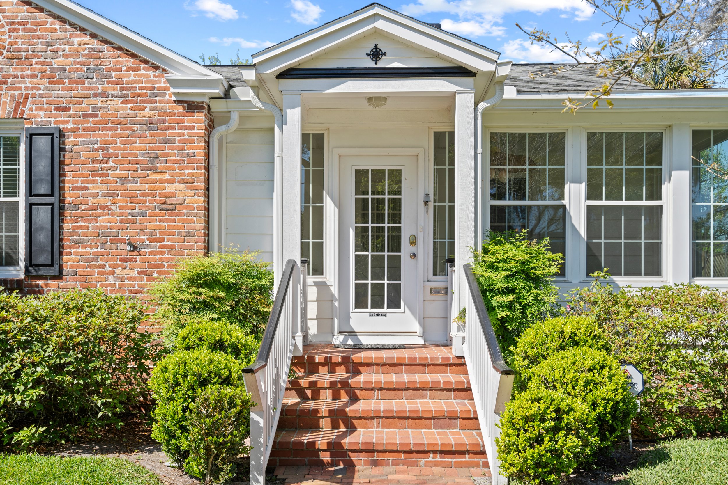 2738 Green Bay Lane-4.jpg