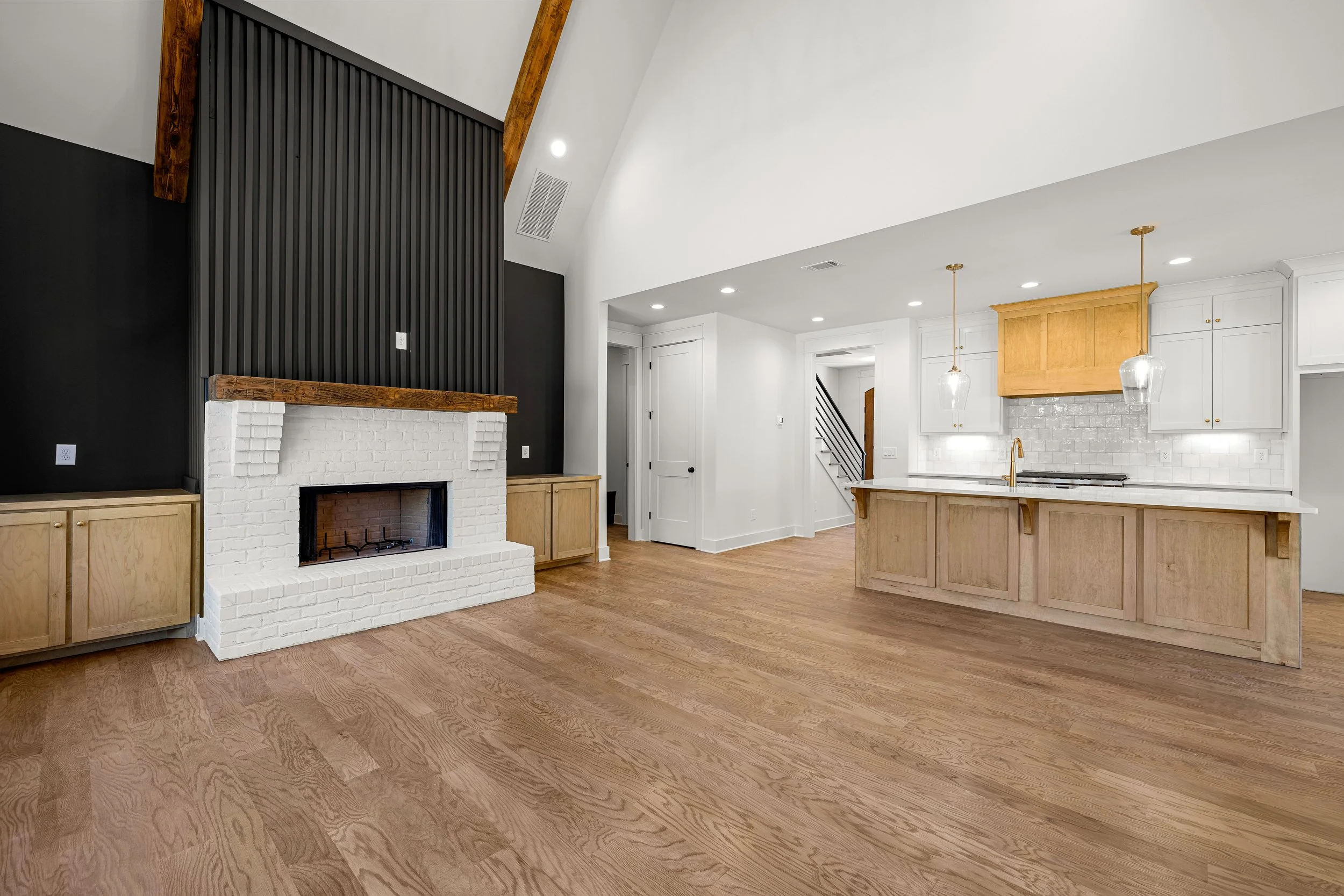3 Northside Dr-16.jpg