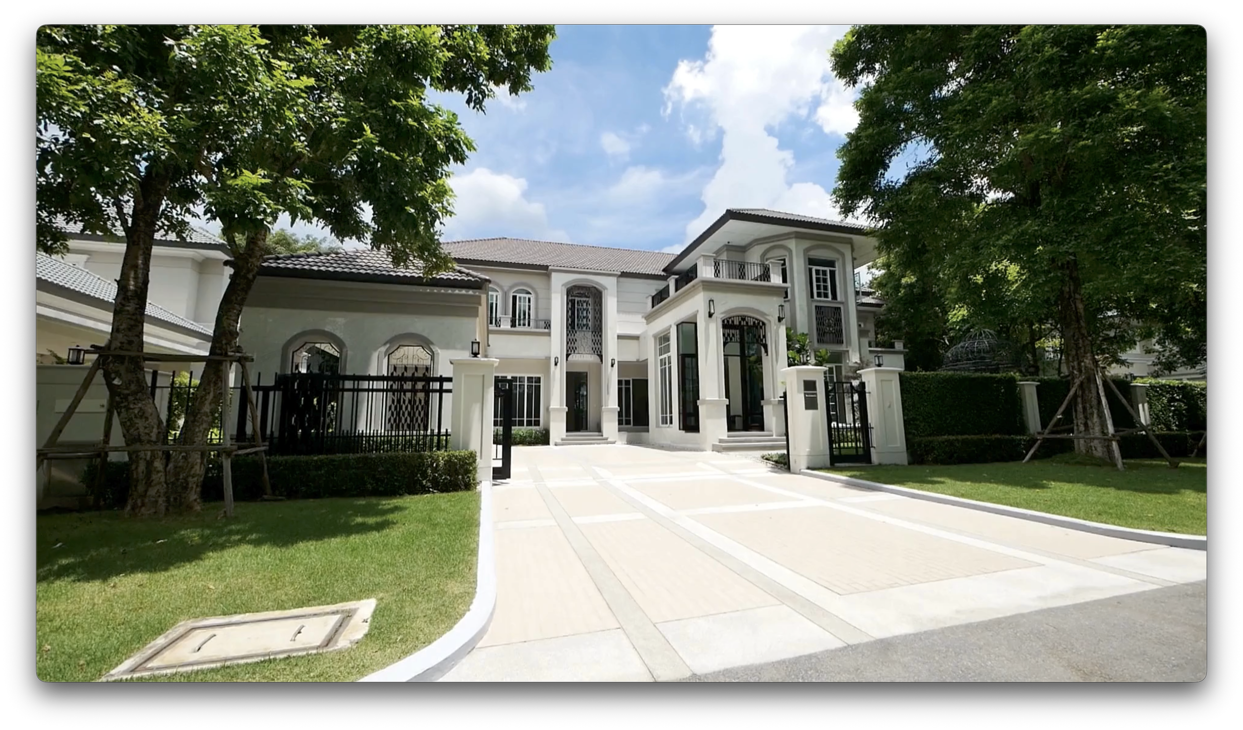 How to Prepare a Luxury Home for Guests, House Sitters, or Caretakers