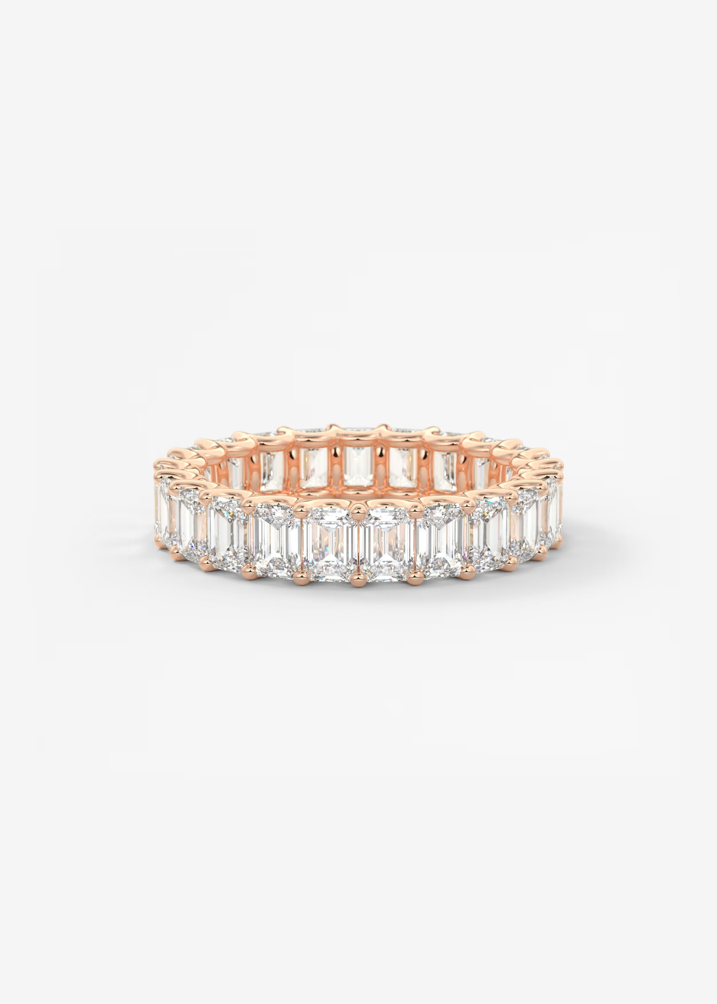 Emerald Cut · ca. 4,50 ct · Labor- oder Naturdiamanten · Preis auf Anfrage · Ansichten →