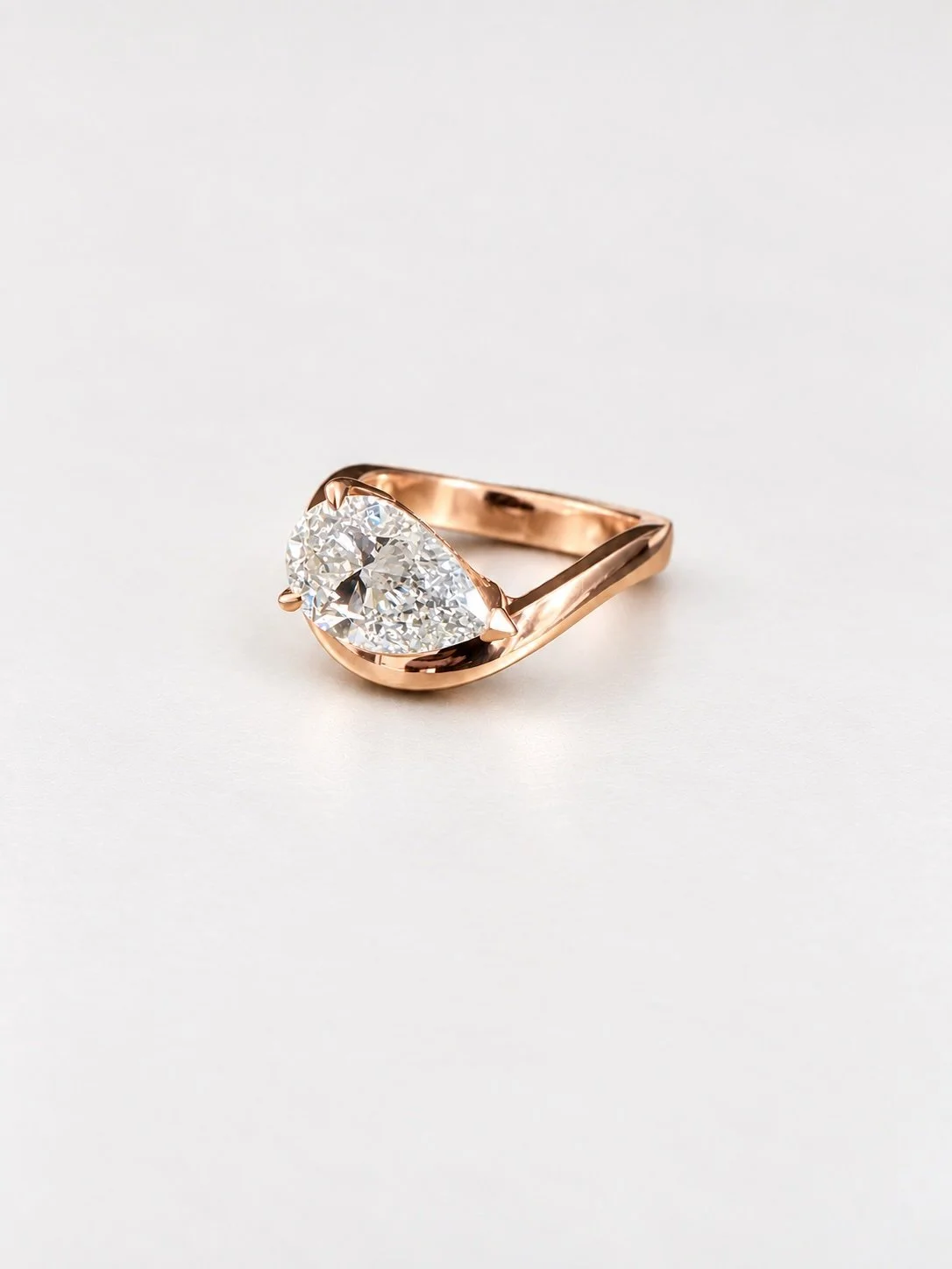 Ring 750 Gold mit Labordiamant 2,50ct • 3.590 €