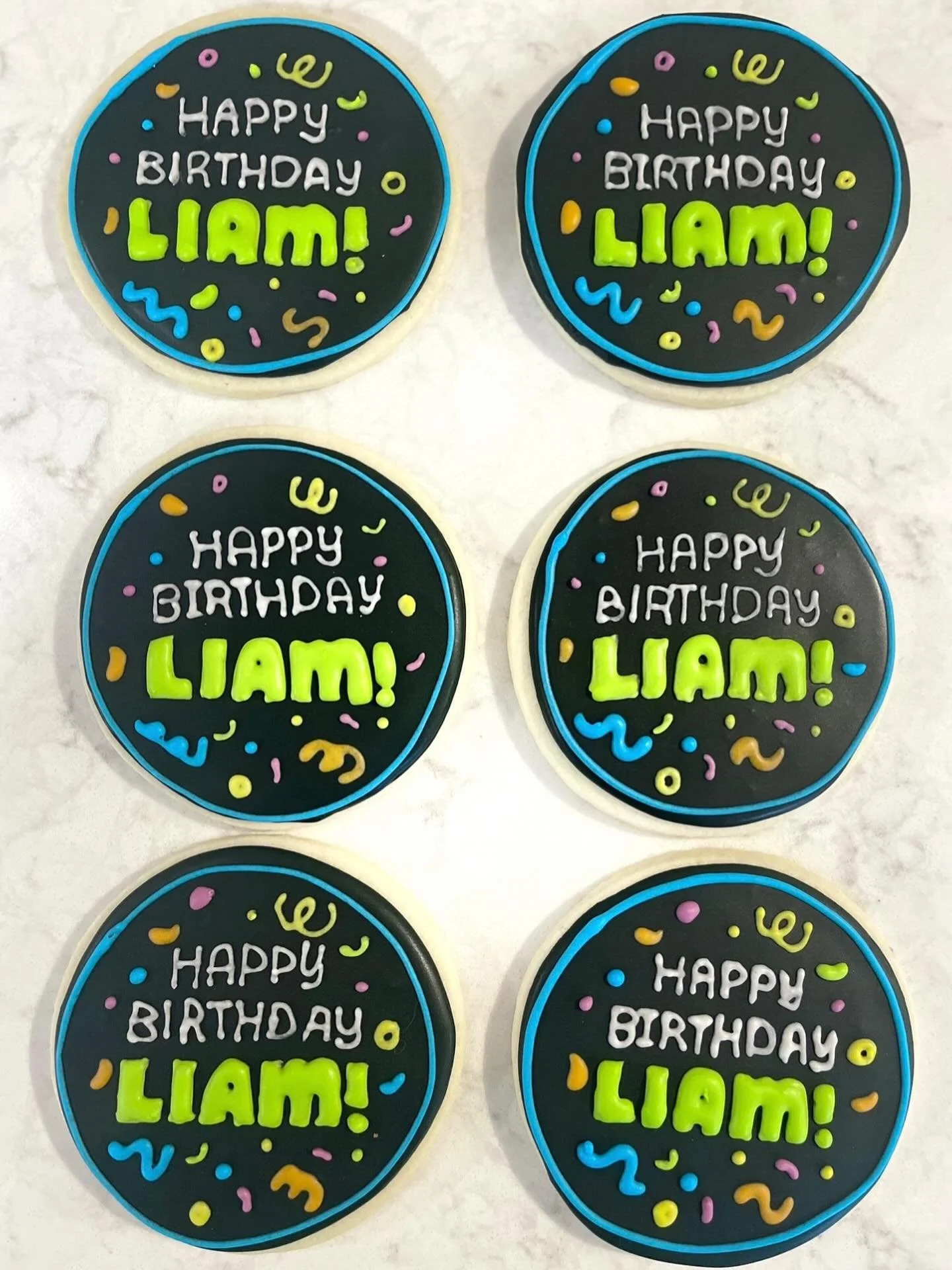 Cute birthday cookies&hellip;and now everything will be neon 😍