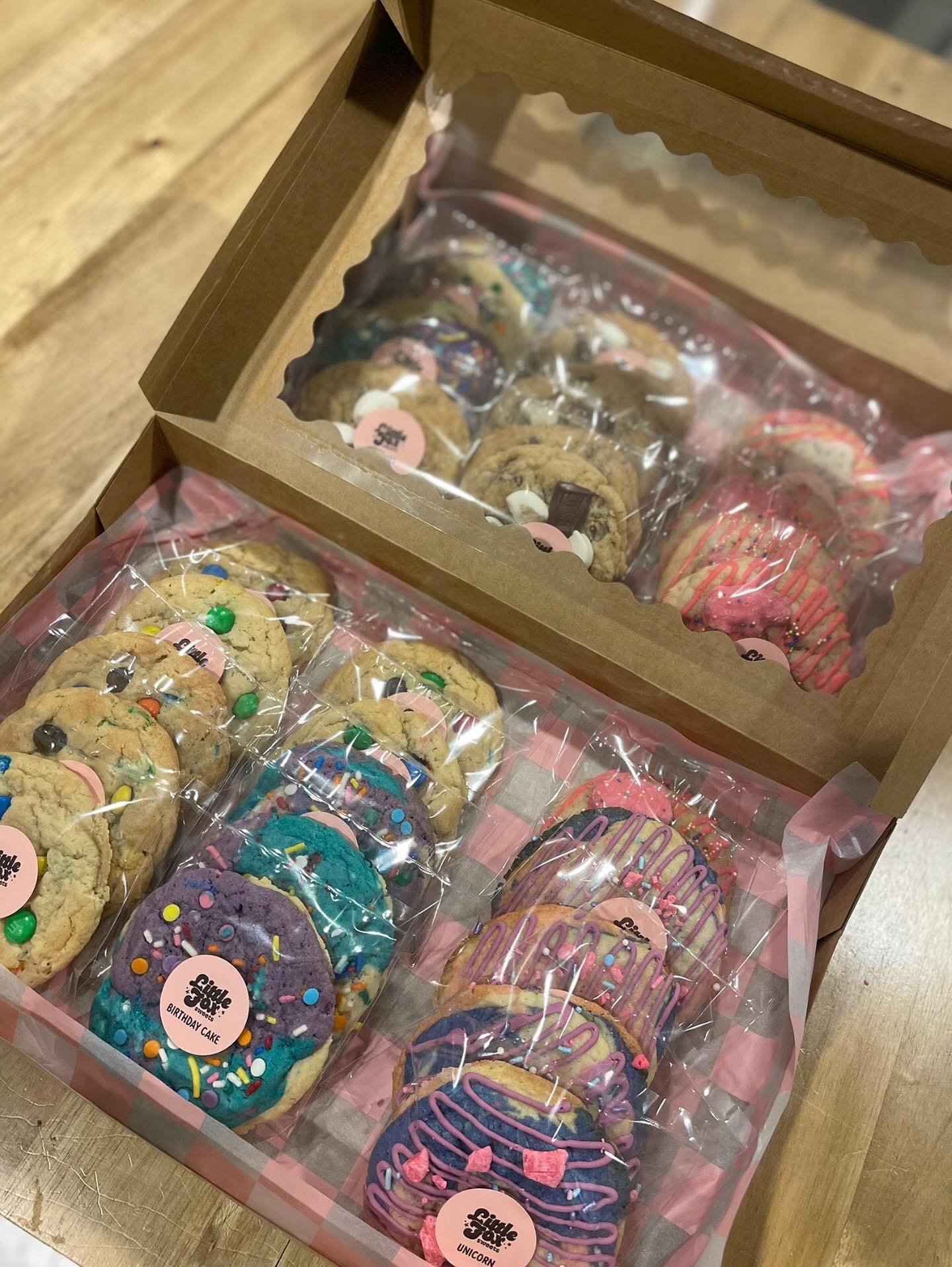 I just delivered cookies to Fox Mill ES for a very special birthday girl!! 🎉 ❤️