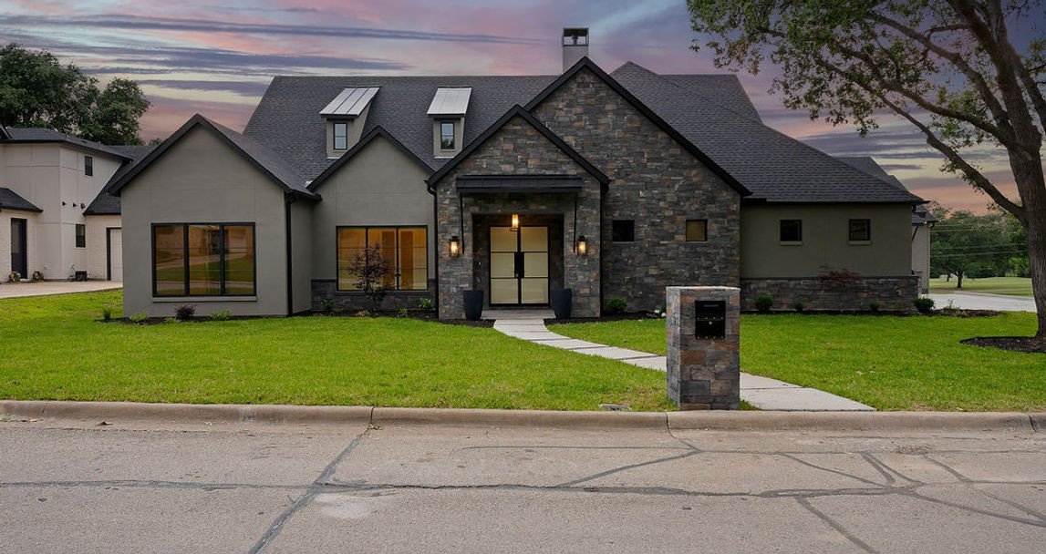 14467 Tanglewood Dr