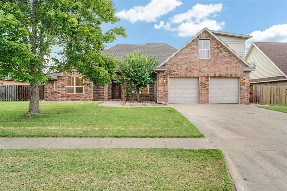 01-DP - 4334 E Oakmont Dr - 01.jpg