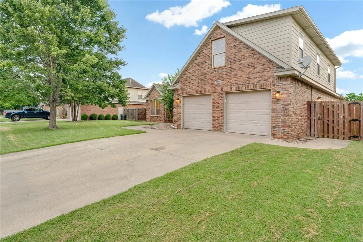 04-DP - 4334 E Oakmont Dr - 04.jpg