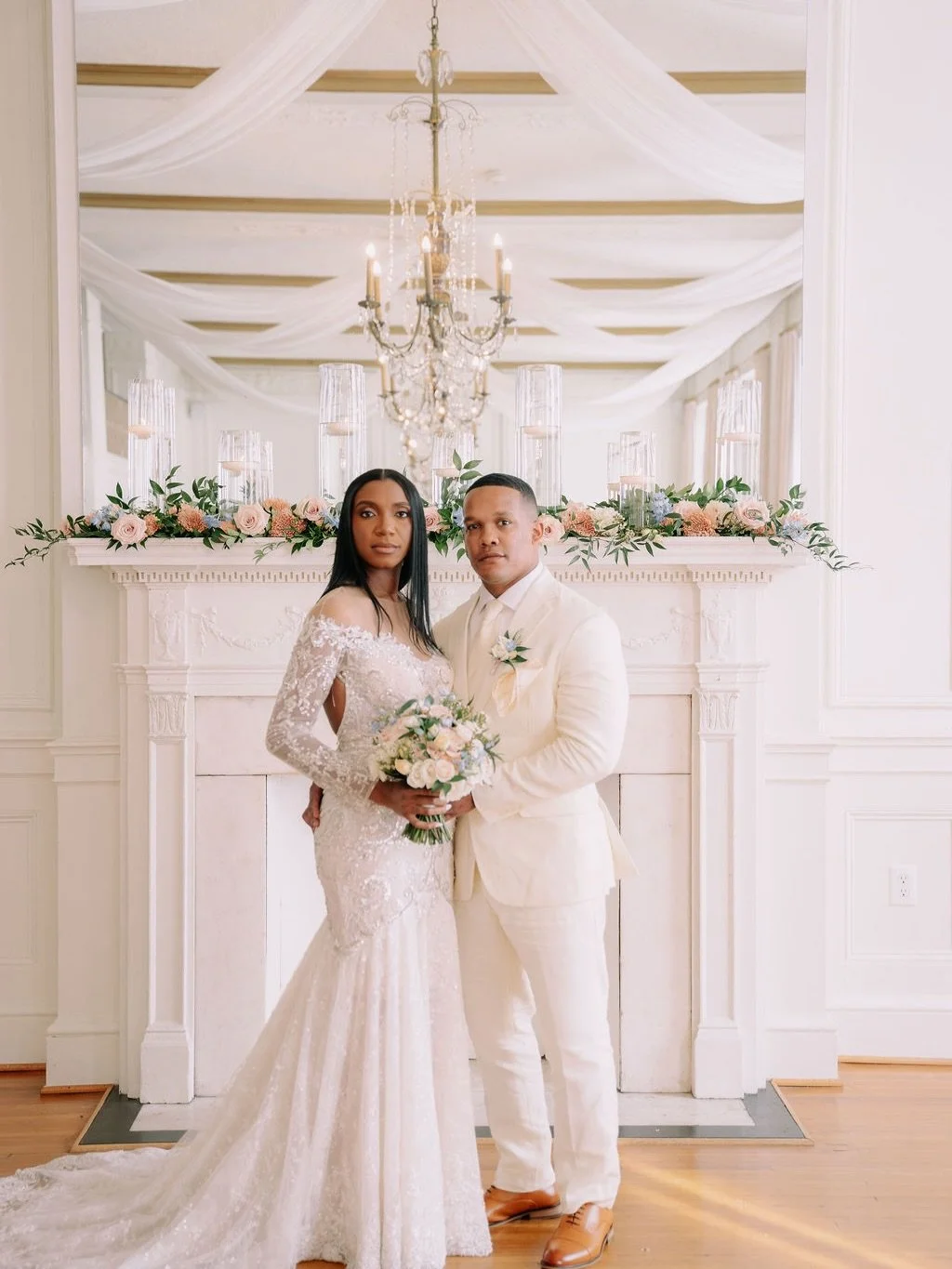 A few ceremony moments 🤍

Your ceremony is completely customizable to you. From the music, to the decor, and even unity ceremonies. Our team will ensure it all runs smoothly while you&rsquo;re able to live in the moment.

Photographer: @jasmincobbph