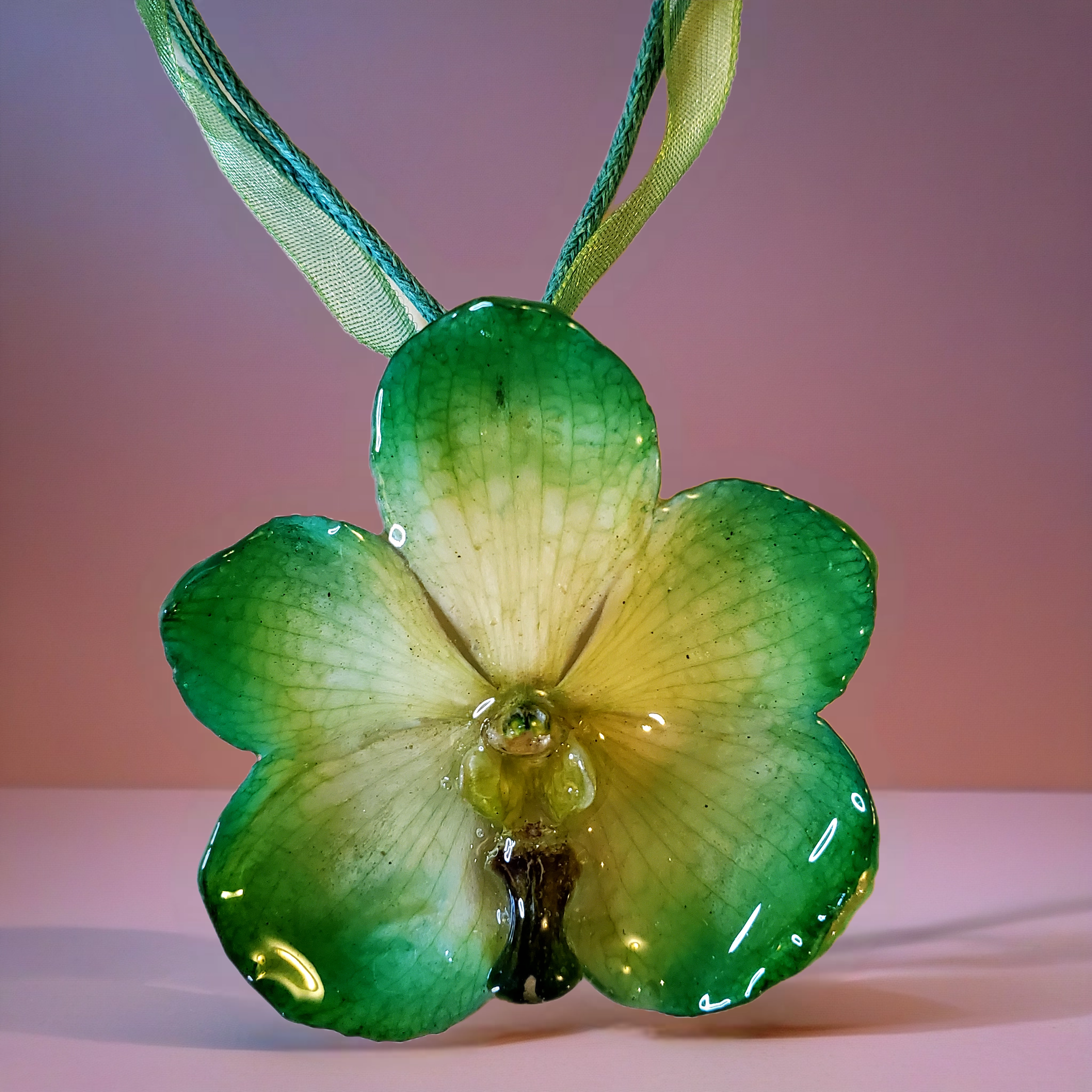 Real Vanda Orchid Necklace-Green